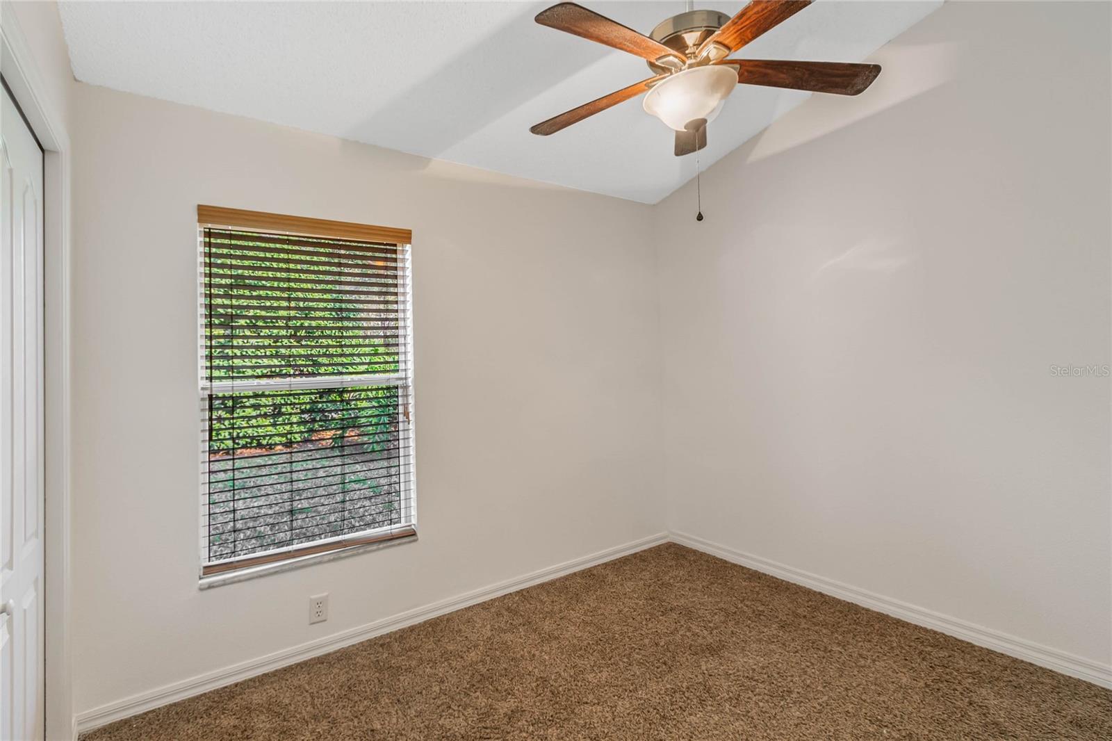 Image 20 of 22 For 413 Dunoon Street