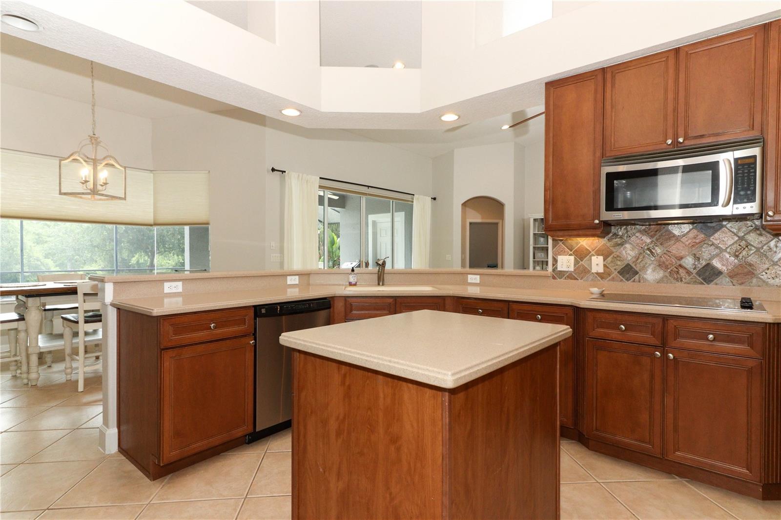 Image 10 of 52 For 753 Grey Heron Place