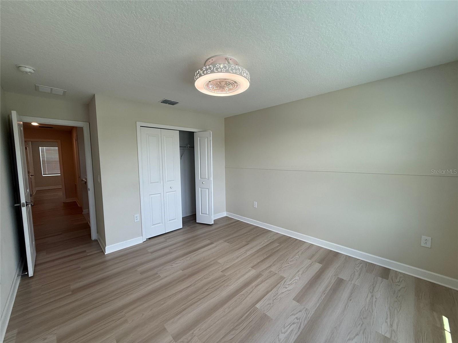 Image 25 of 38 For 18219 Oliver Twist Way