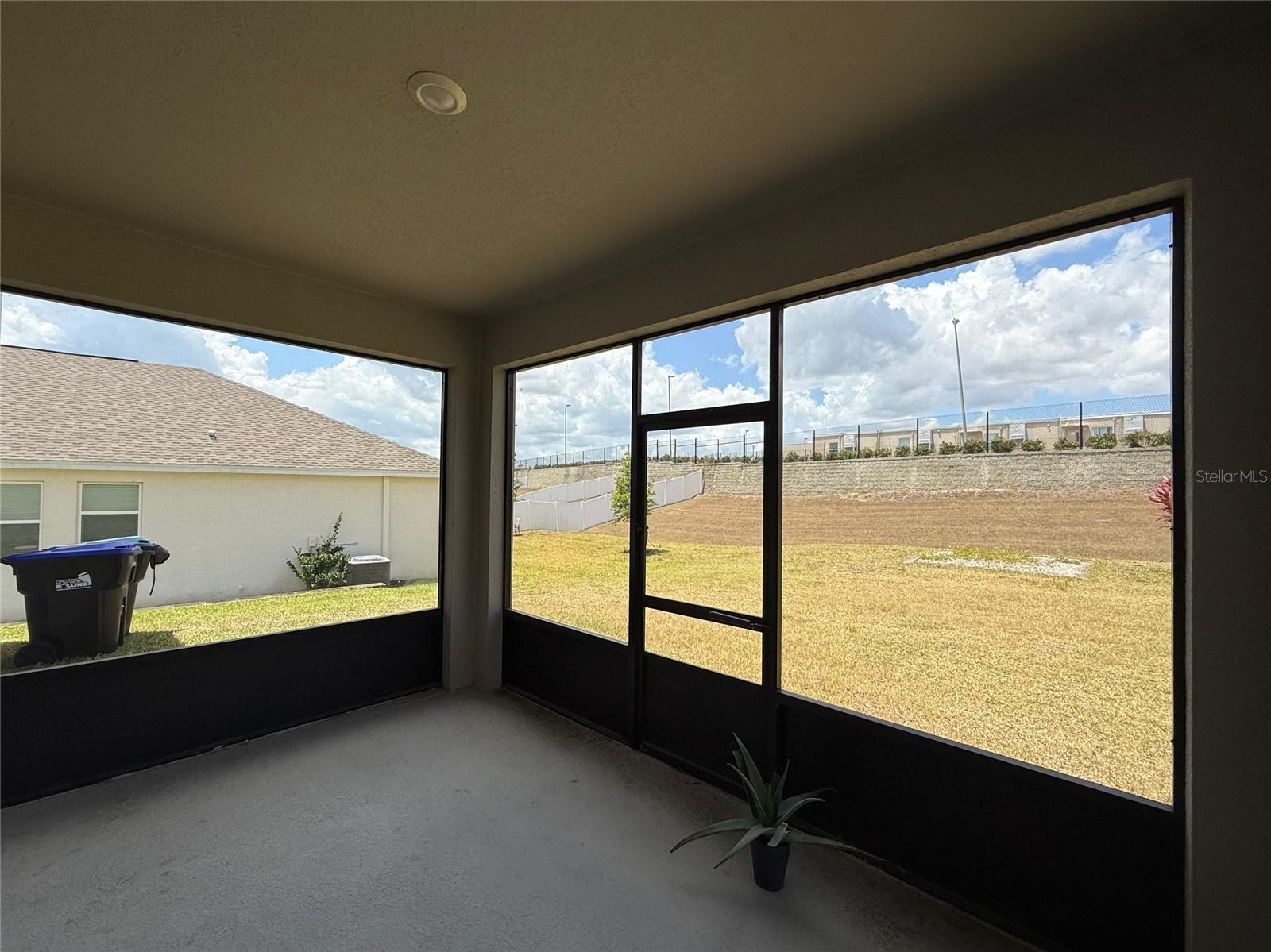 Image 32 of 38 For 18219 Oliver Twist Way