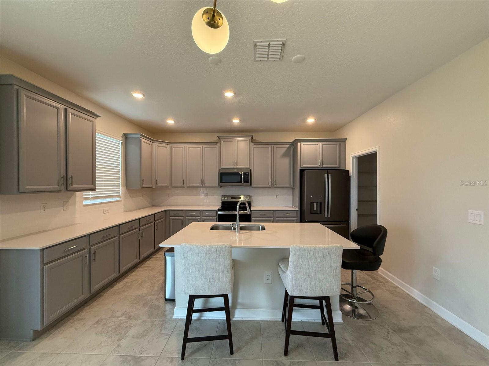 Image 7 of 38 For 18219 Oliver Twist Way