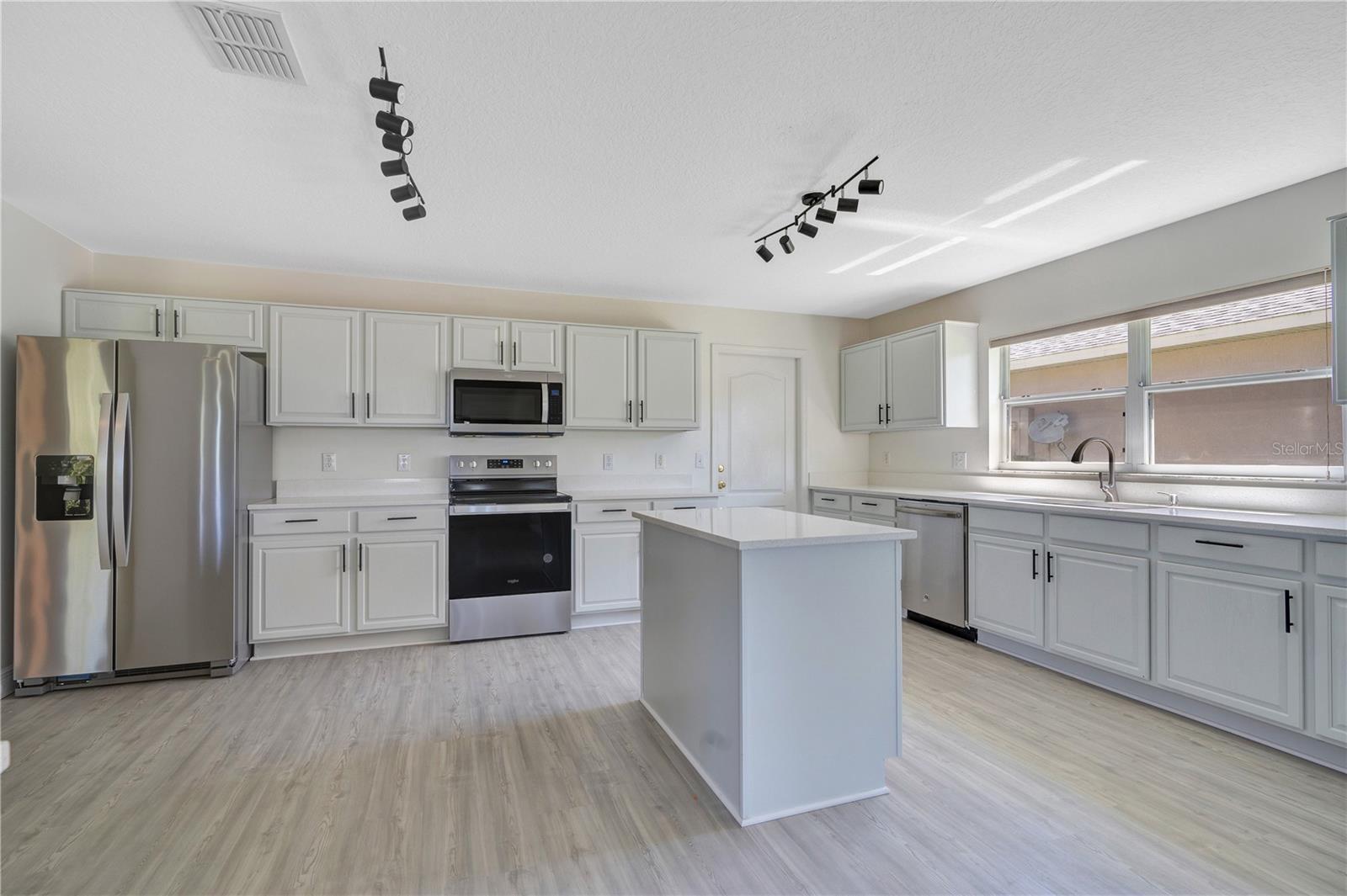 Image 11 of 34 For 1375 Willow Wind Drive