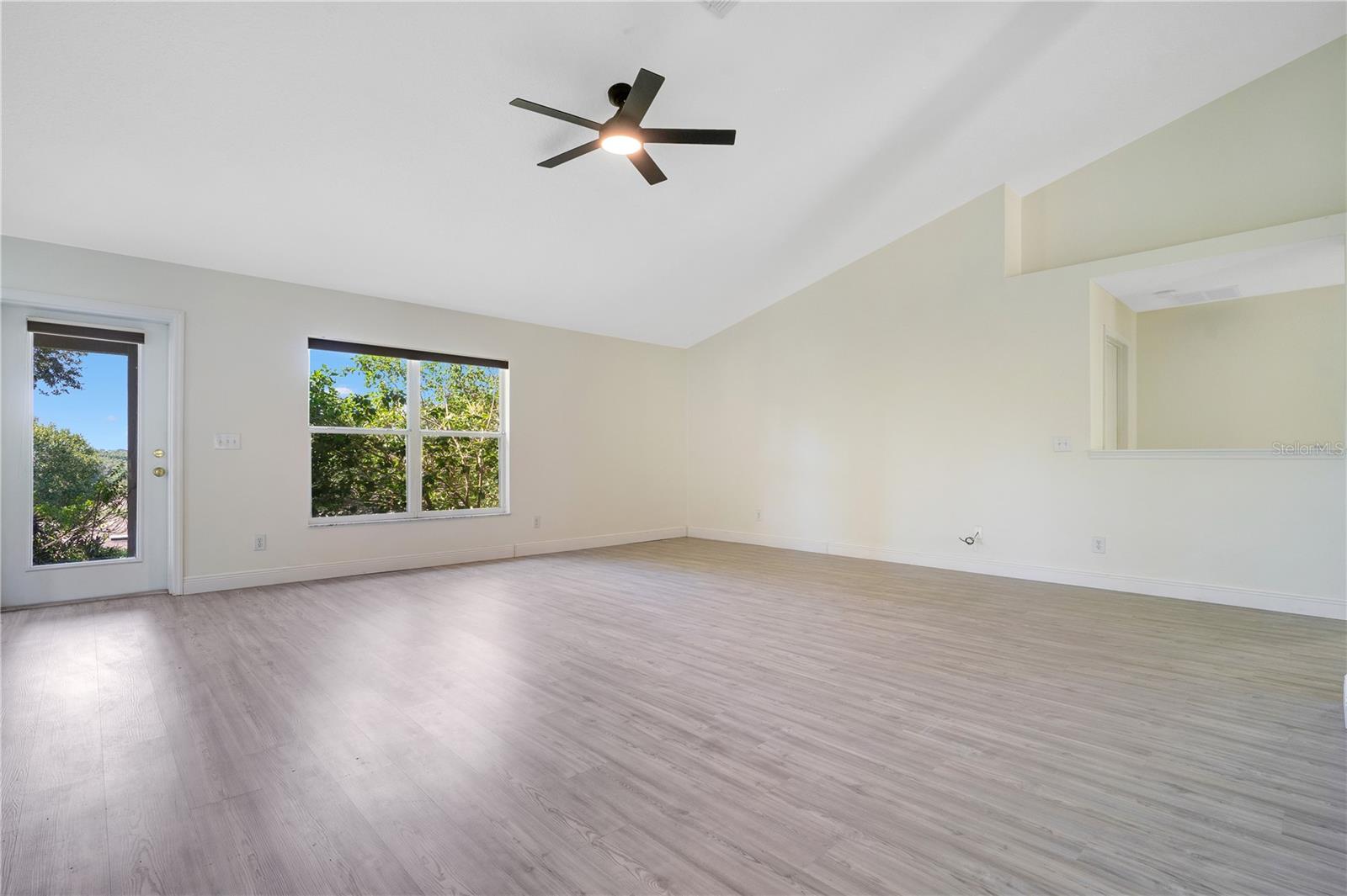 Image 8 of 34 For 1375 Willow Wind Drive