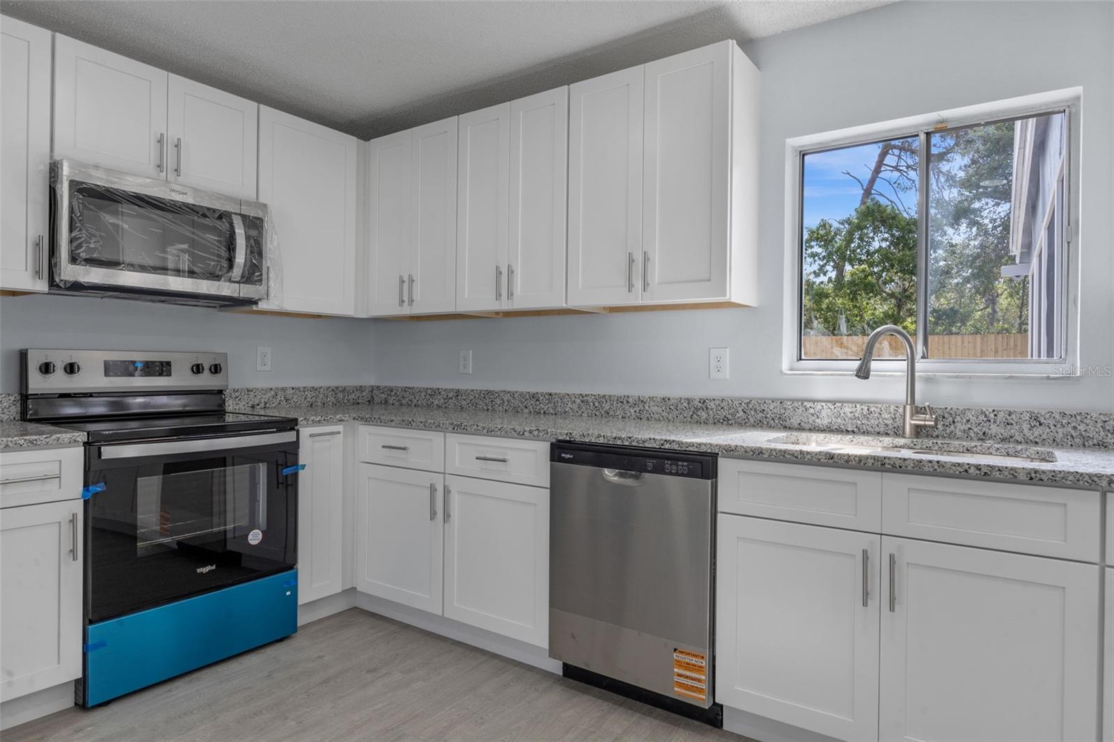 Image 17 of 75 For 2763 Waco Drive