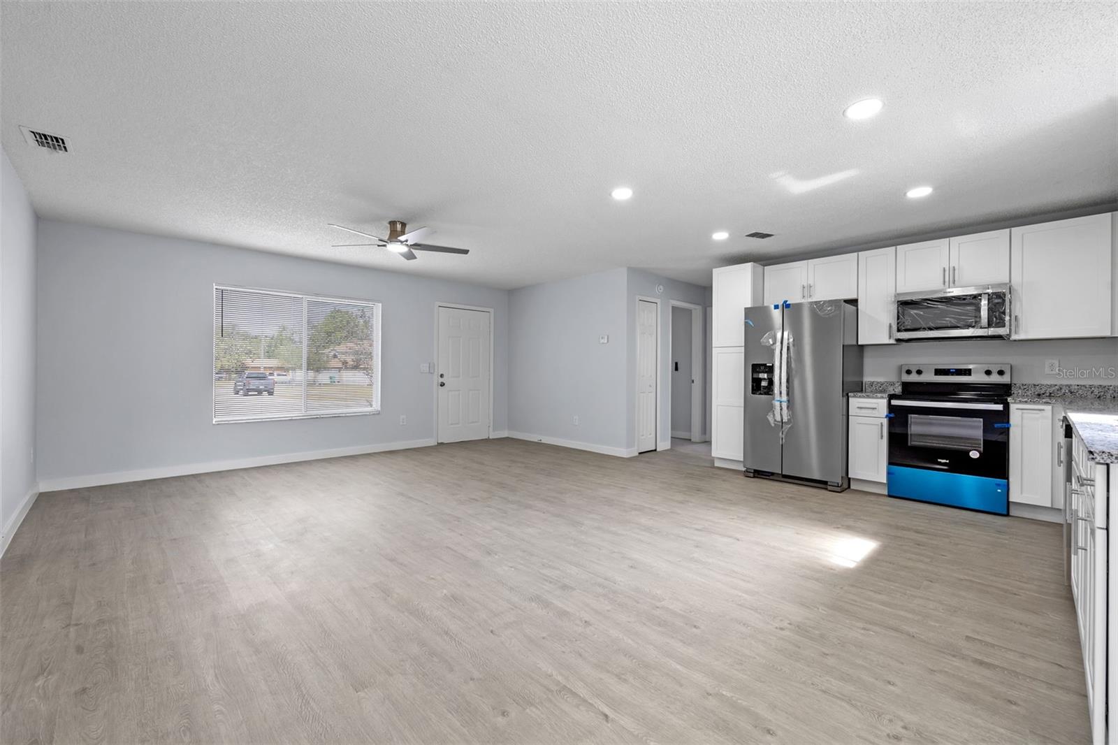 Image 33 of 75 For 2763 Waco Drive
