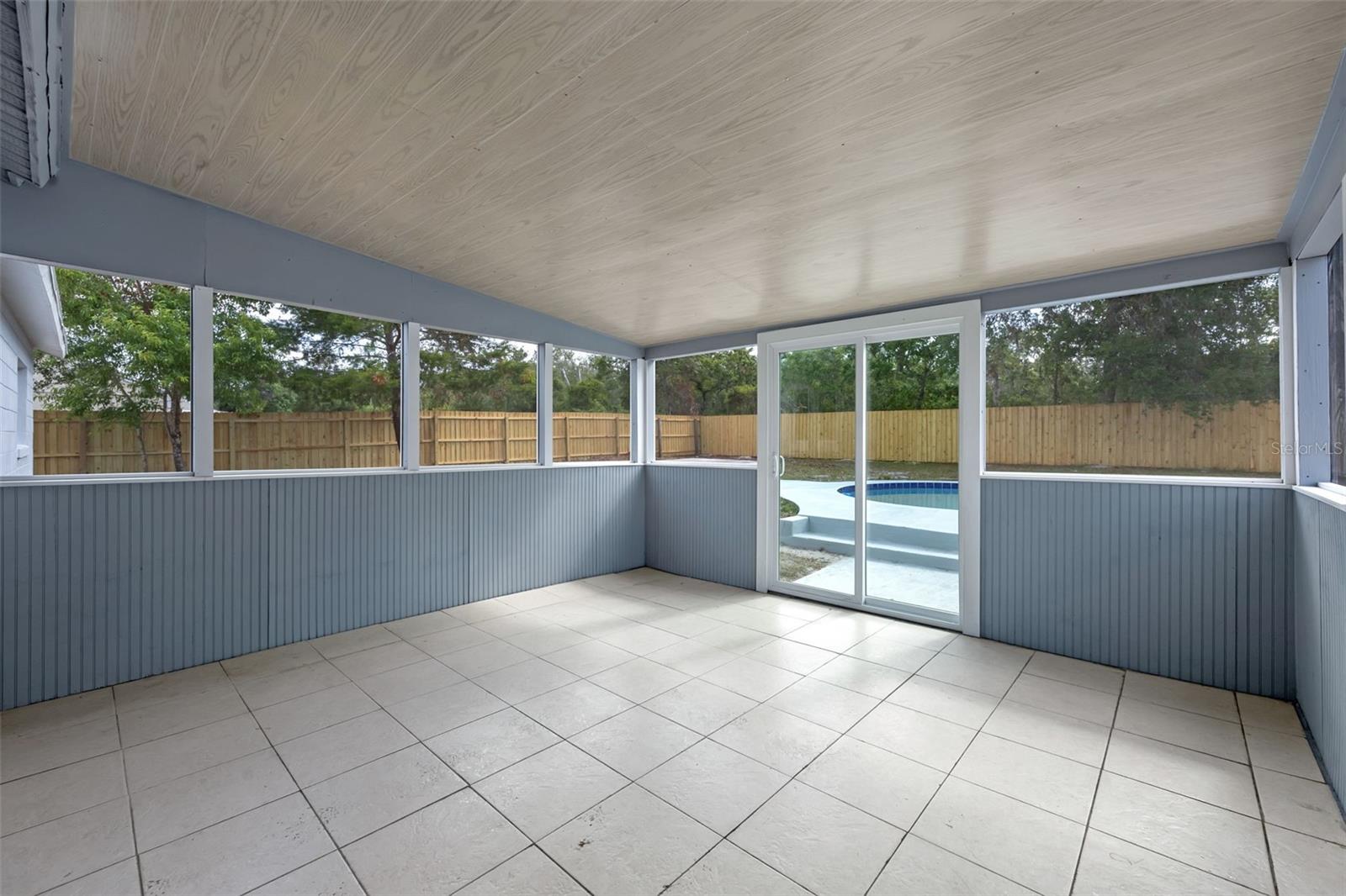 Image 39 of 75 For 2763 Waco Drive
