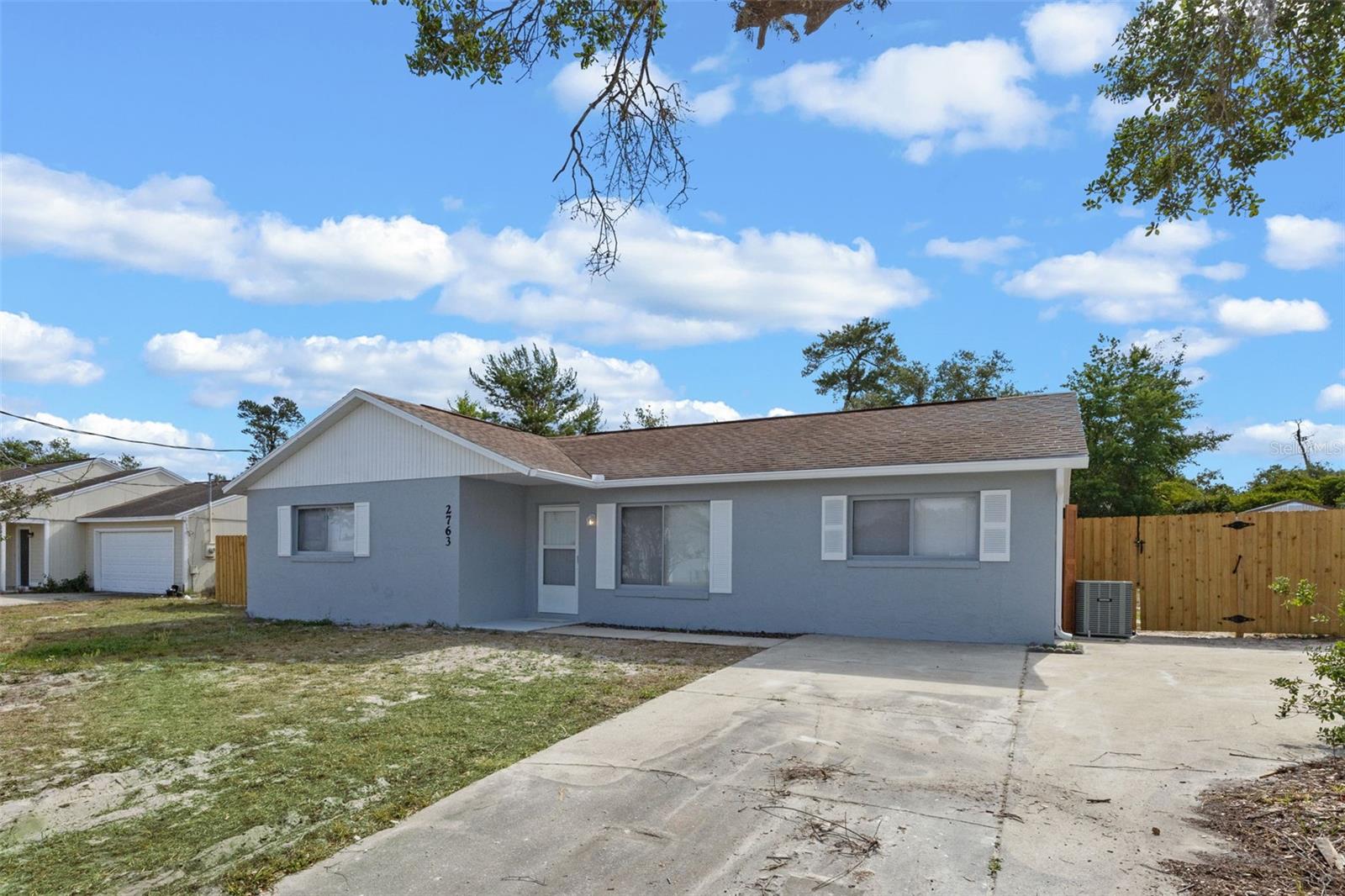 Image 4 of 75 For 2763 Waco Drive