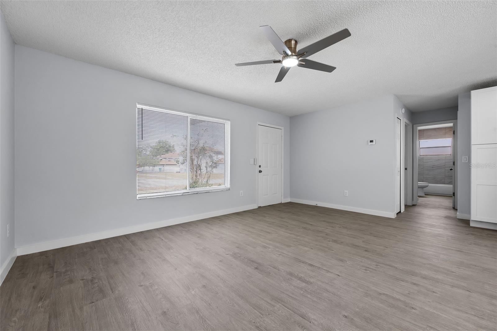 Image 9 of 75 For 2763 Waco Drive