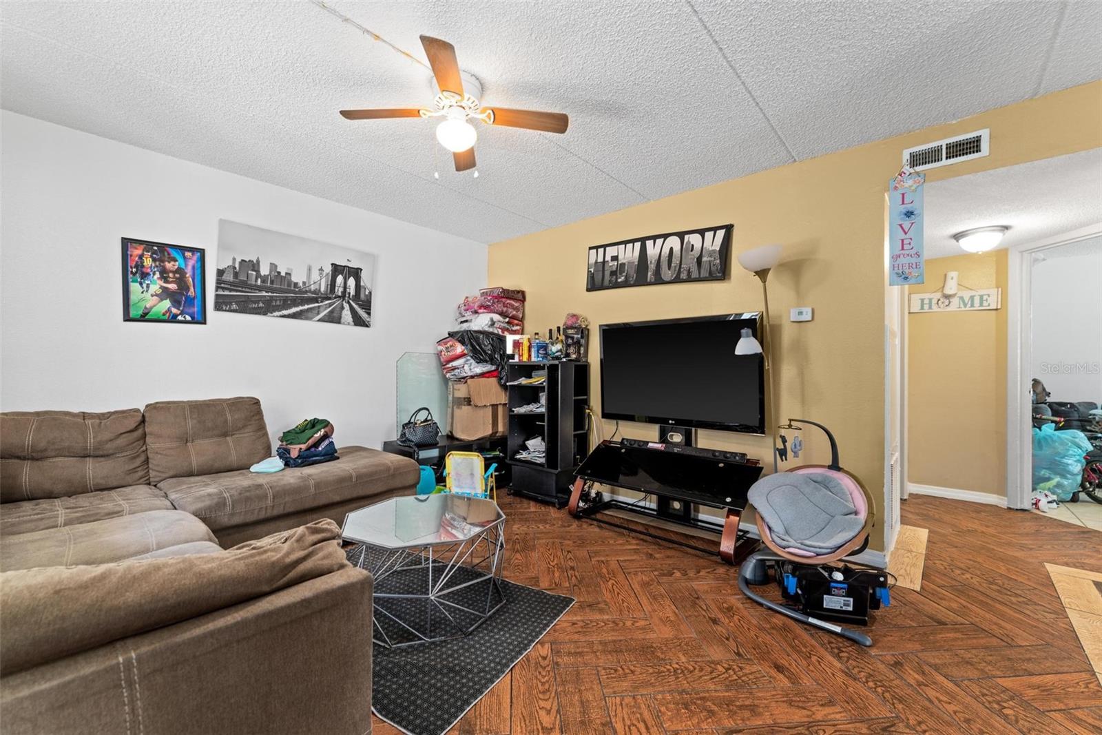 Image 3 of 15 For 707 Michigan Ct  2