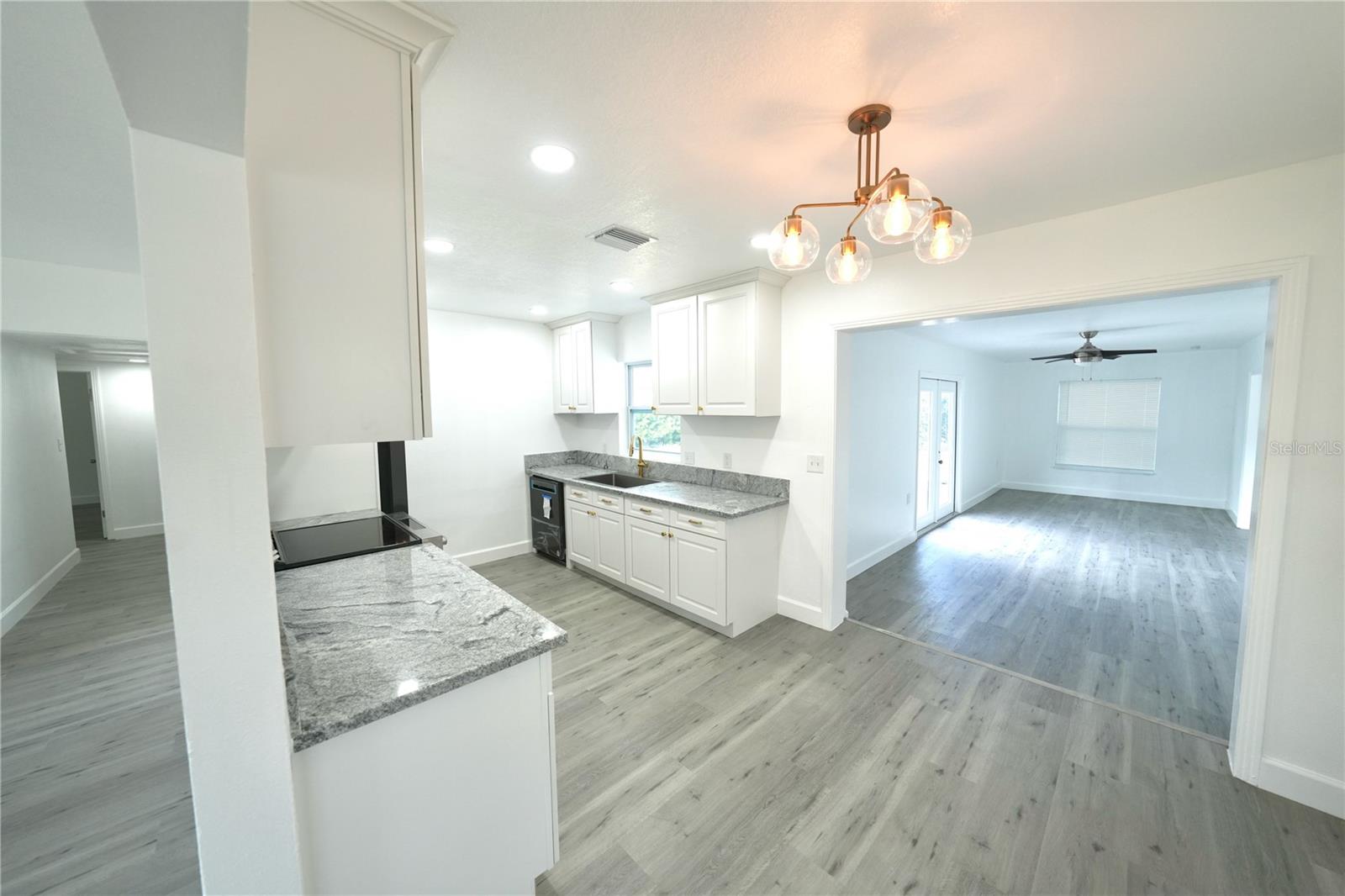 Image 4 of 22 For 45 Nancy Lee Avenue
