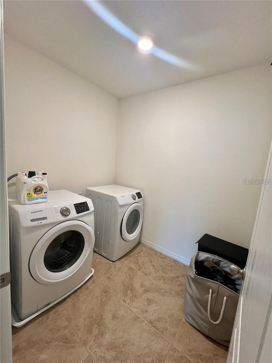 Image 14 of 19 For 1800 Post Oak Drive