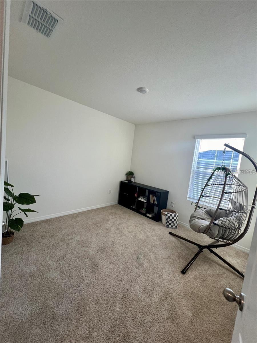 Image 17 of 19 For 1800 Post Oak Drive