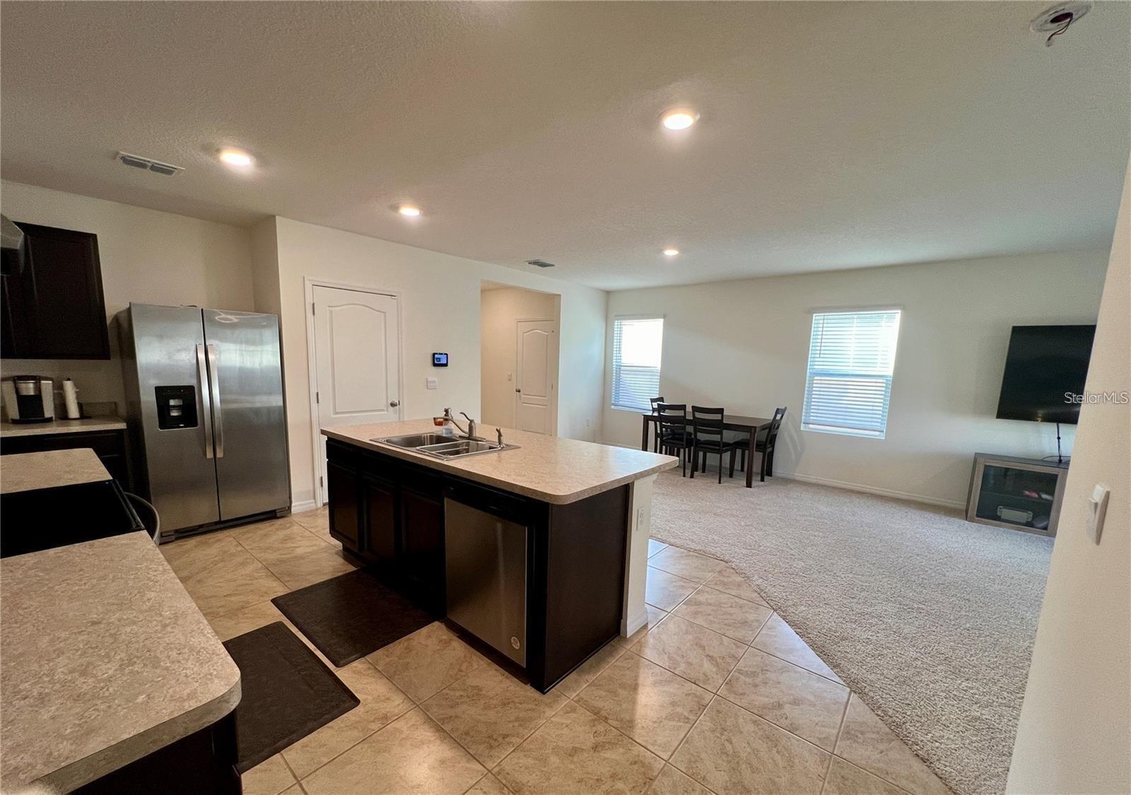 Image 3 of 19 For 1800 Post Oak Drive