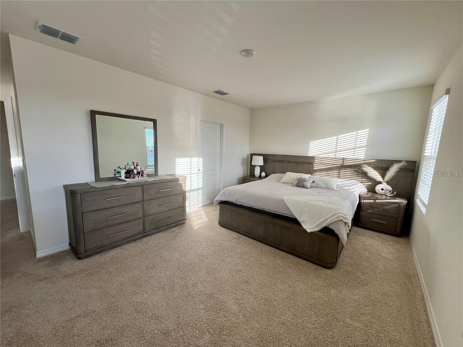 Image 5 of 19 For 1800 Post Oak Drive