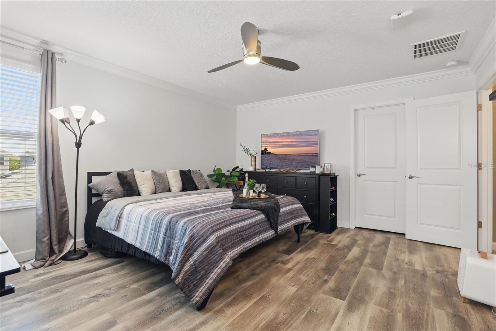Image 20 of 65 For 12127 Sonnet Avenue