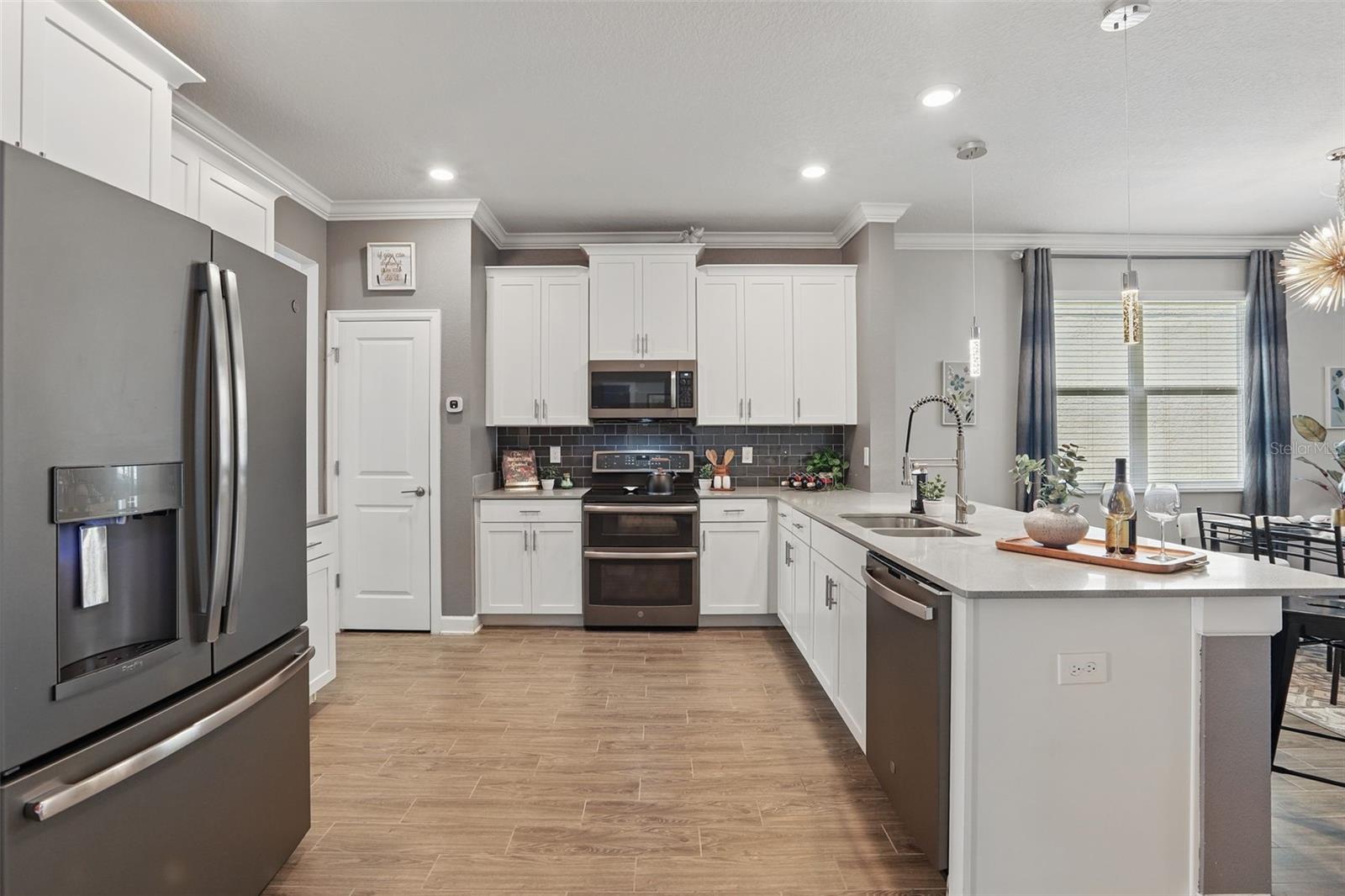 Image 8 of 65 For 12127 Sonnet Avenue