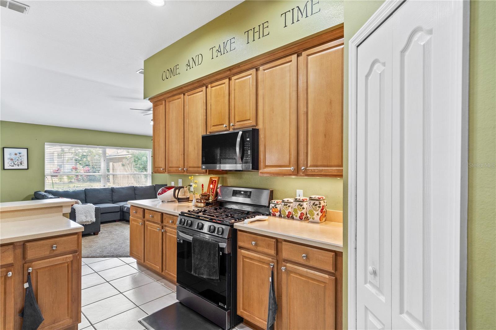 Image 12 of 36 For 346 Hickory Springs Court