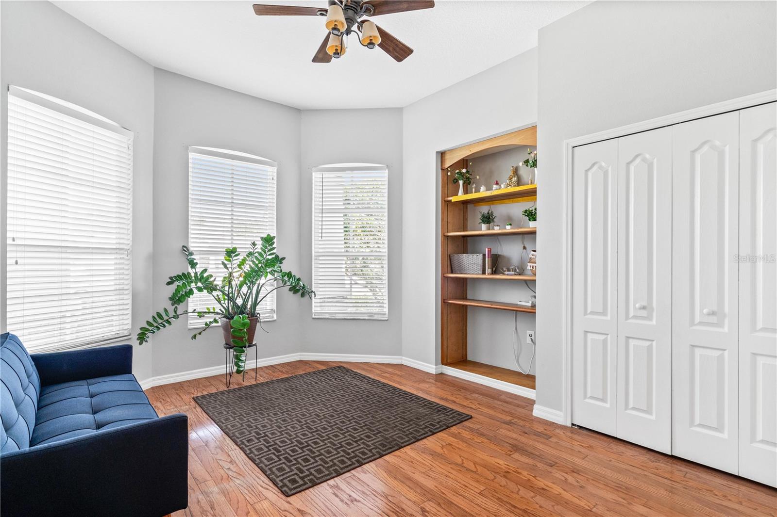 Image 17 of 36 For 346 Hickory Springs Court