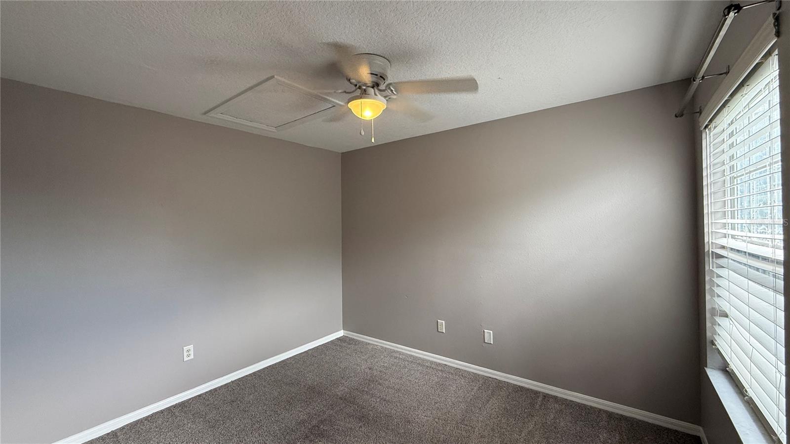 Image 17 of 27 For 343 Caribbean Drive