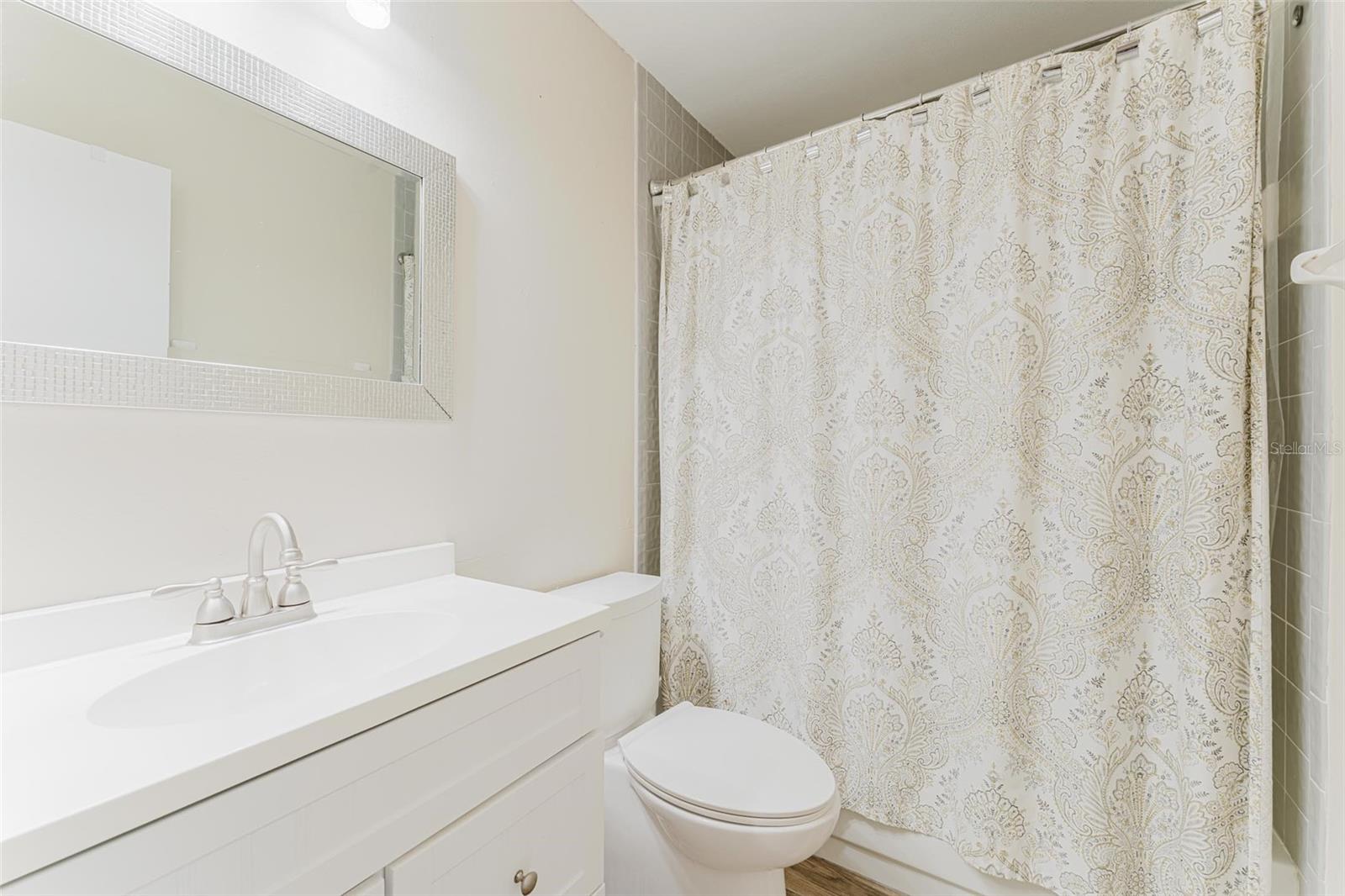 Image 20 of 41 For 604 Chestnut Oak Circle 106