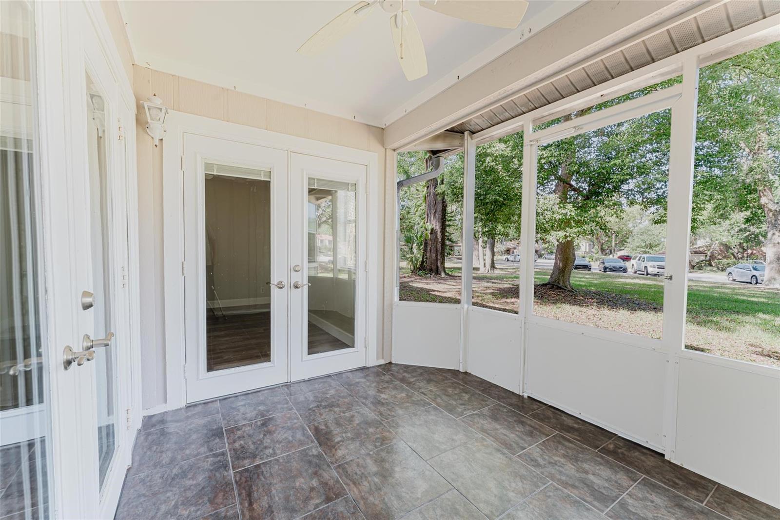 Image 23 of 41 For 604 Chestnut Oak Circle 106
