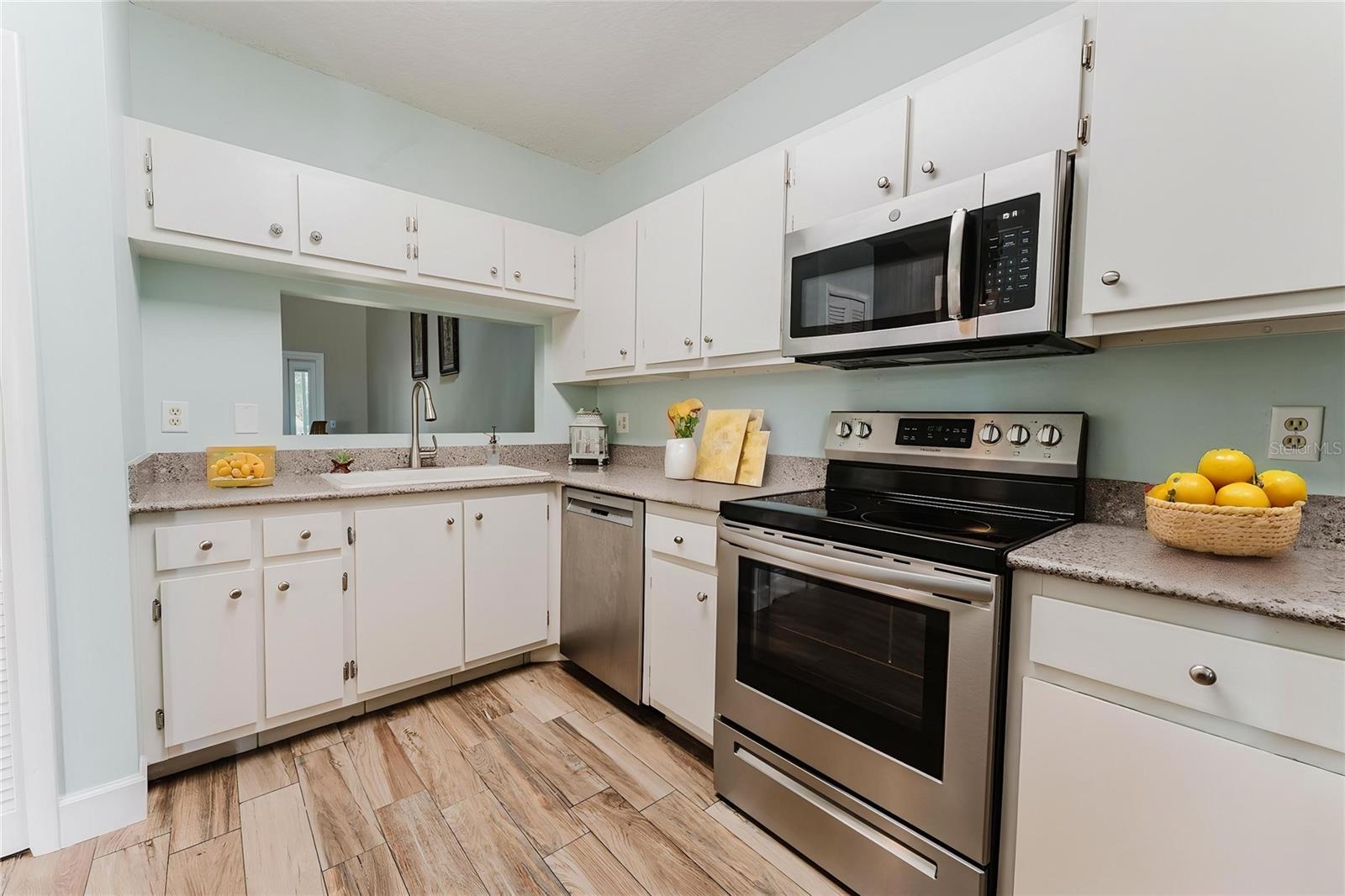 Image 8 of 41 For 604 Chestnut Oak Circle 106