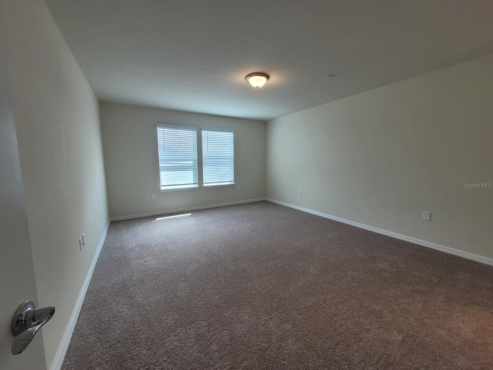 Image 13 of 96 For 1286 Shoreside Street