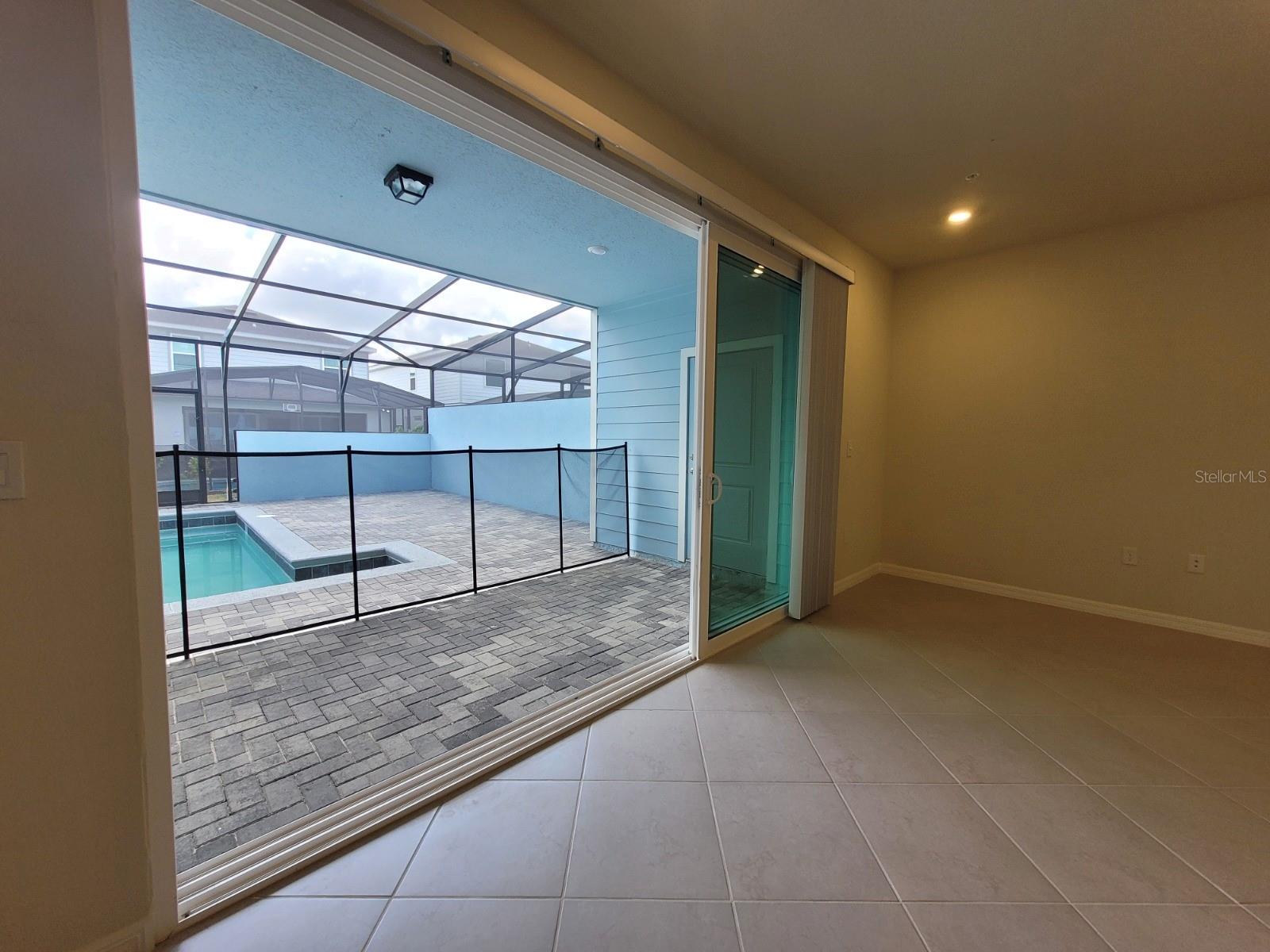 Image 38 of 96 For 1286 Shoreside Street