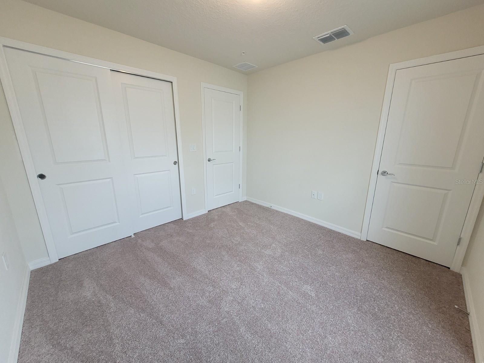 Image 7 of 96 For 1286 Shoreside Street