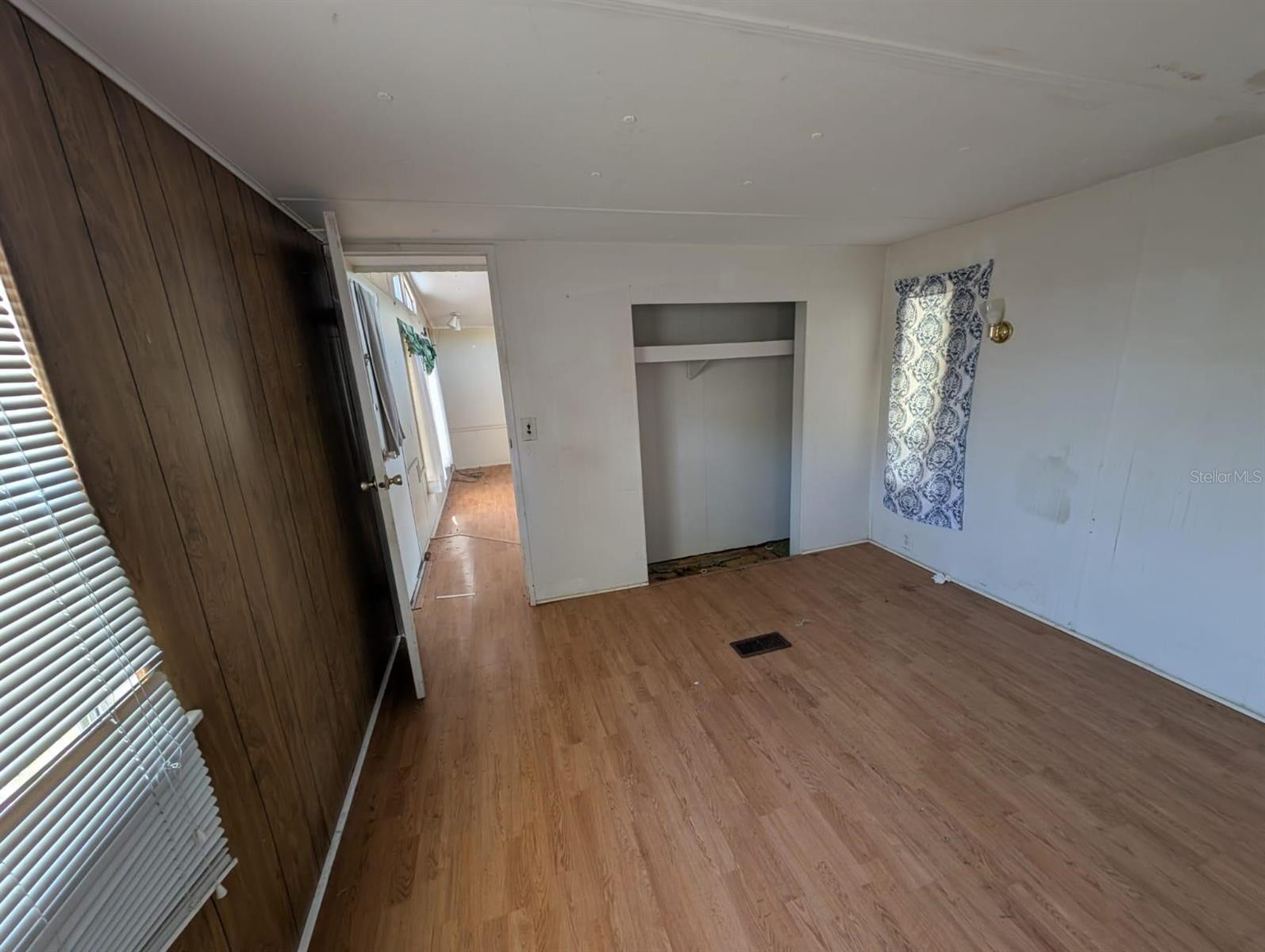 Image 18 of 22 For 39611 Gloryland Drive
