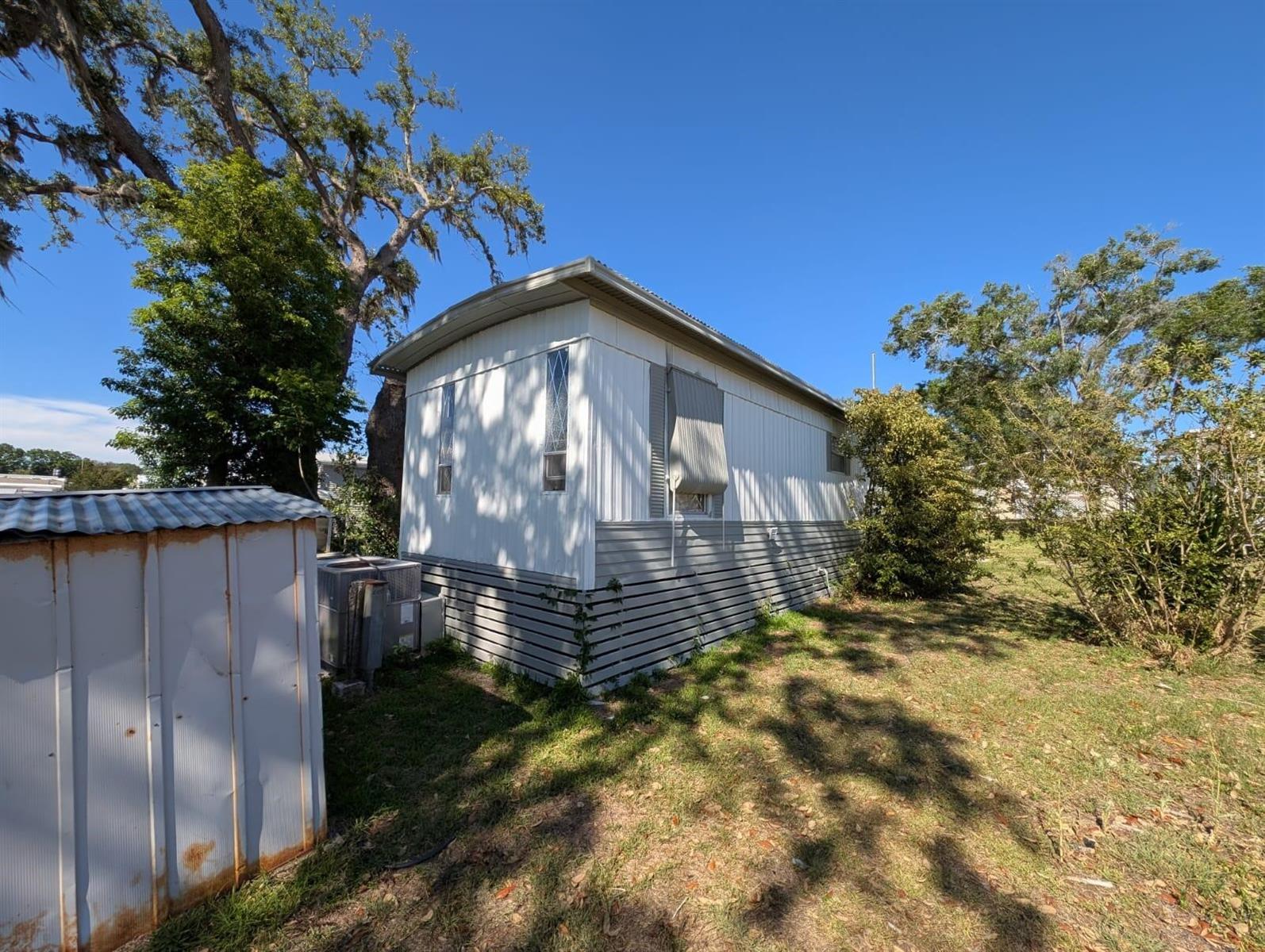 Image 4 of 22 For 39611 Gloryland Drive