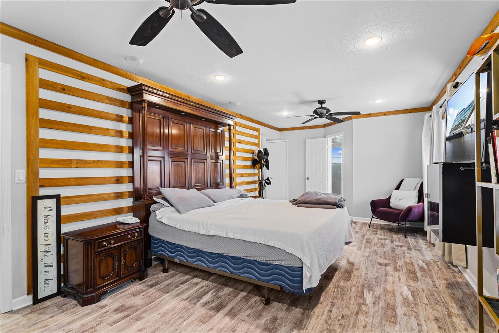 Image 14 of 30 For 408 Winsome Court