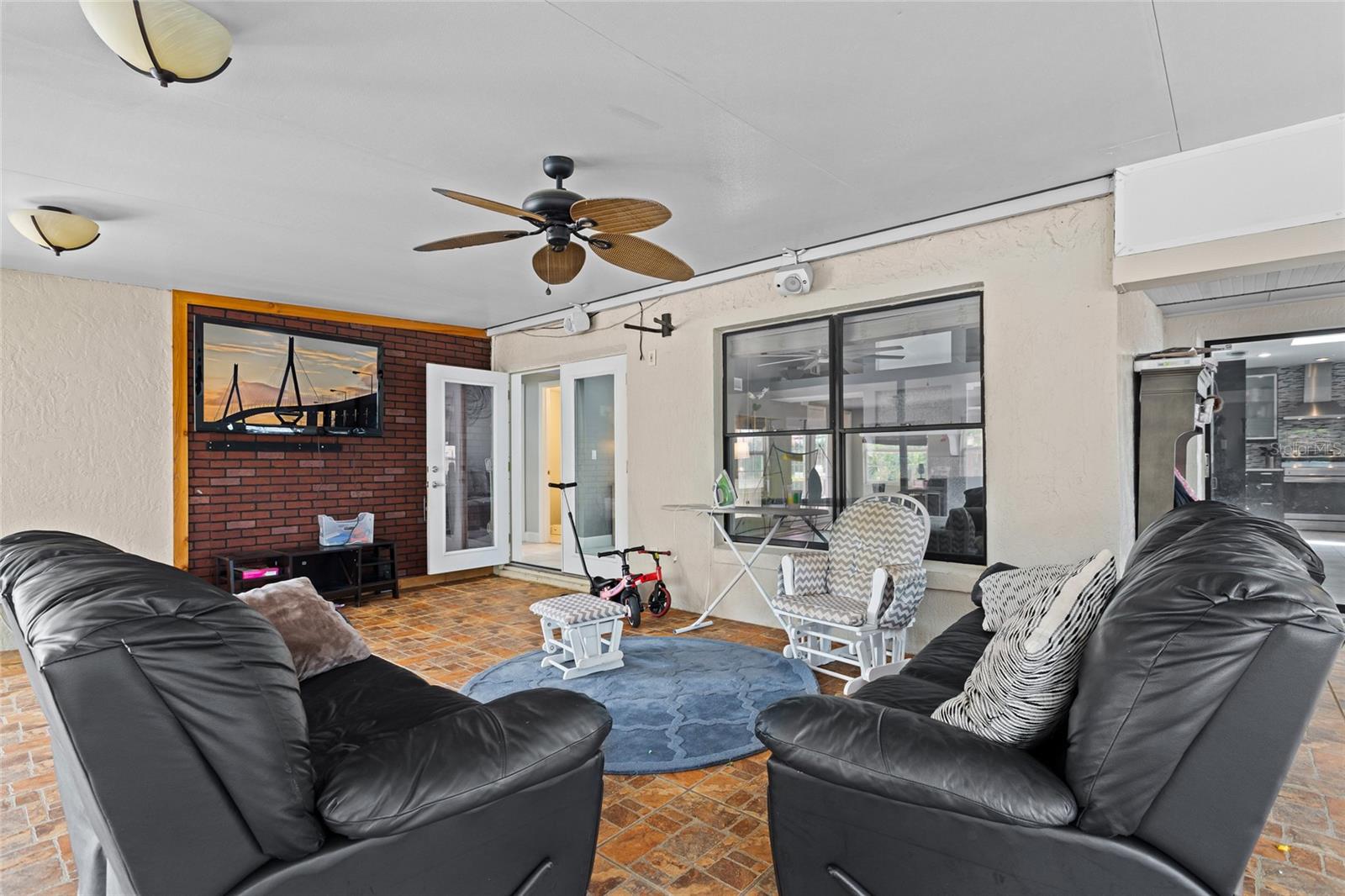 Image 19 of 30 For 408 Winsome Court