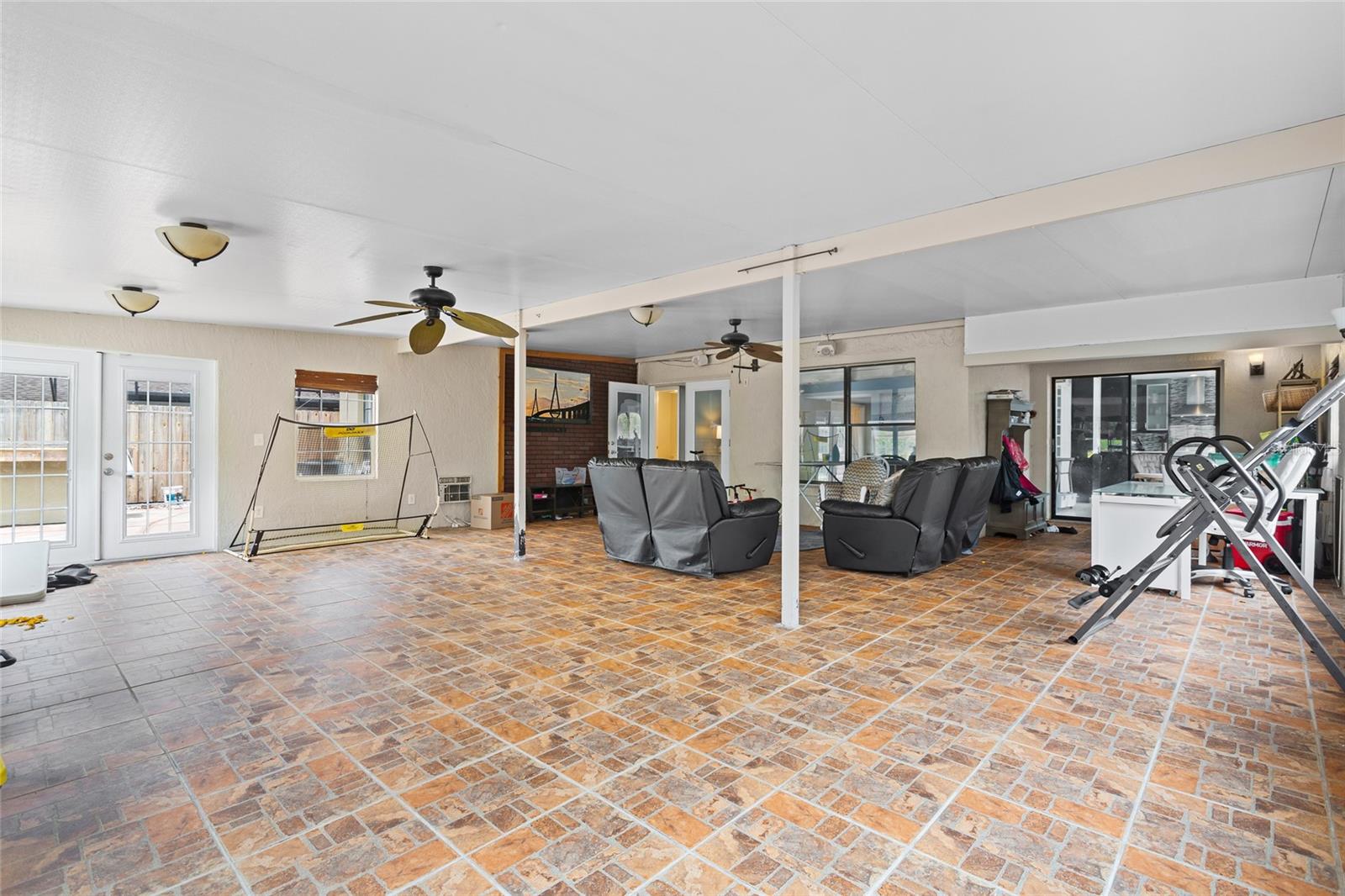Image 20 of 30 For 408 Winsome Court