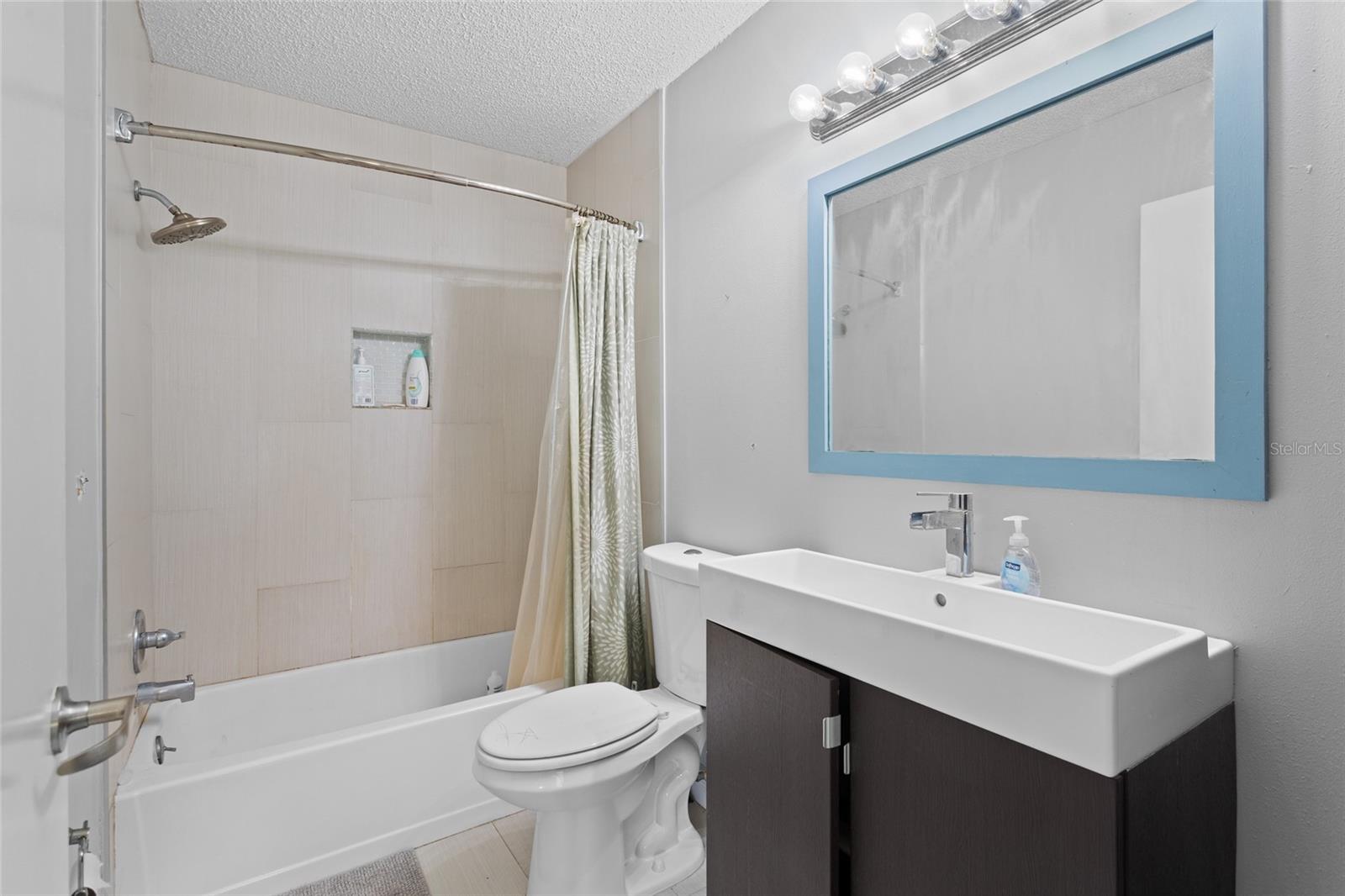 Image 24 of 30 For 408 Winsome Court