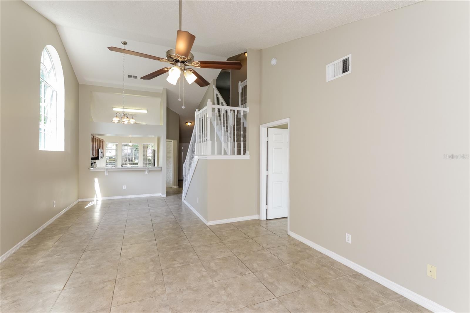 Image 4 of 17 For 1772 Chatham Circle