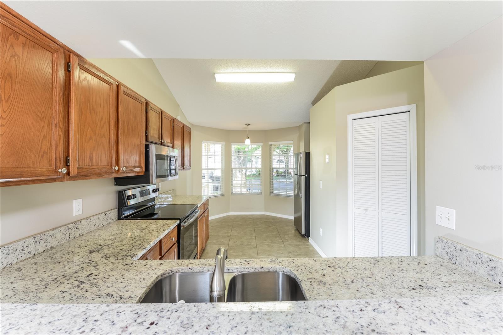 Image 9 of 17 For 1772 Chatham Circle