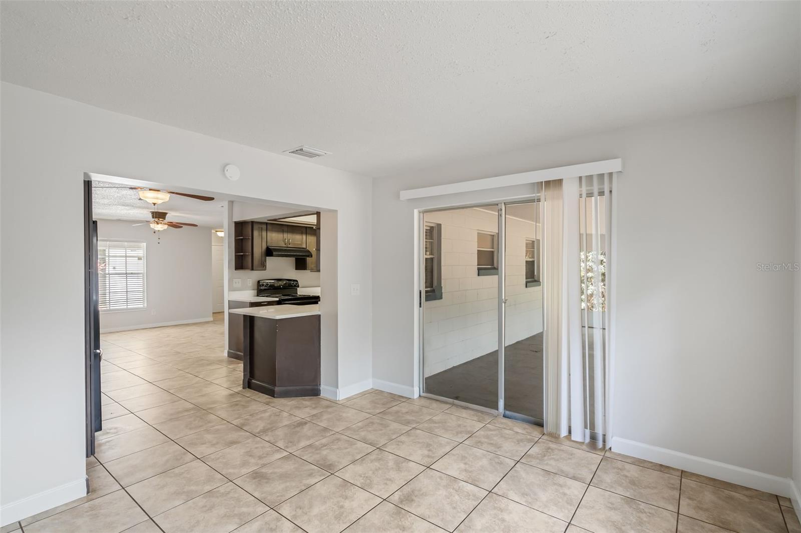 Image 10 of 32 For 1051 Arden Street