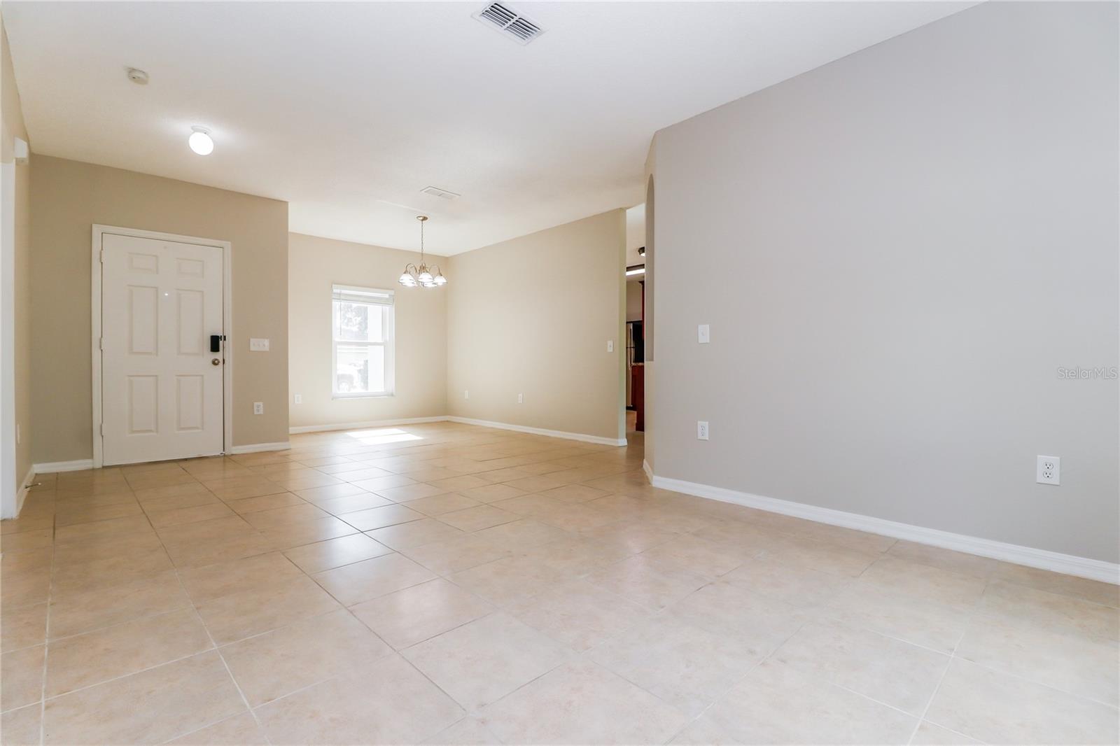 Image 3 of 16 For 611 Maricopa Drive