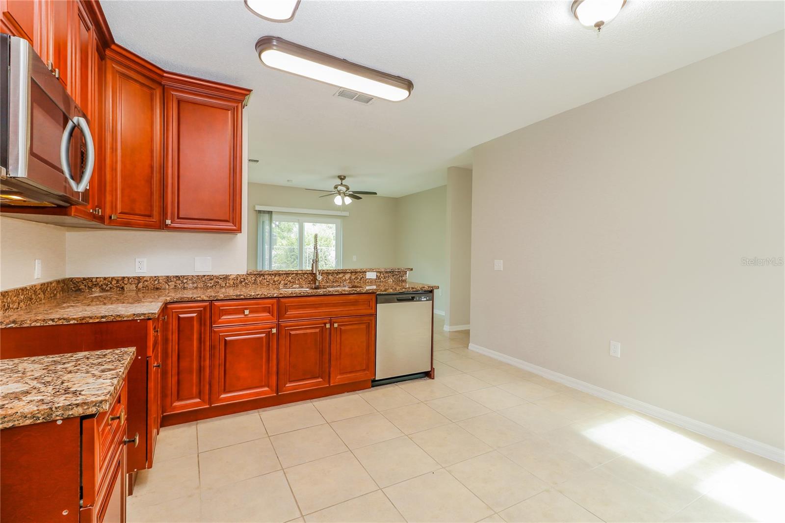 Image 9 of 16 For 611 Maricopa Drive