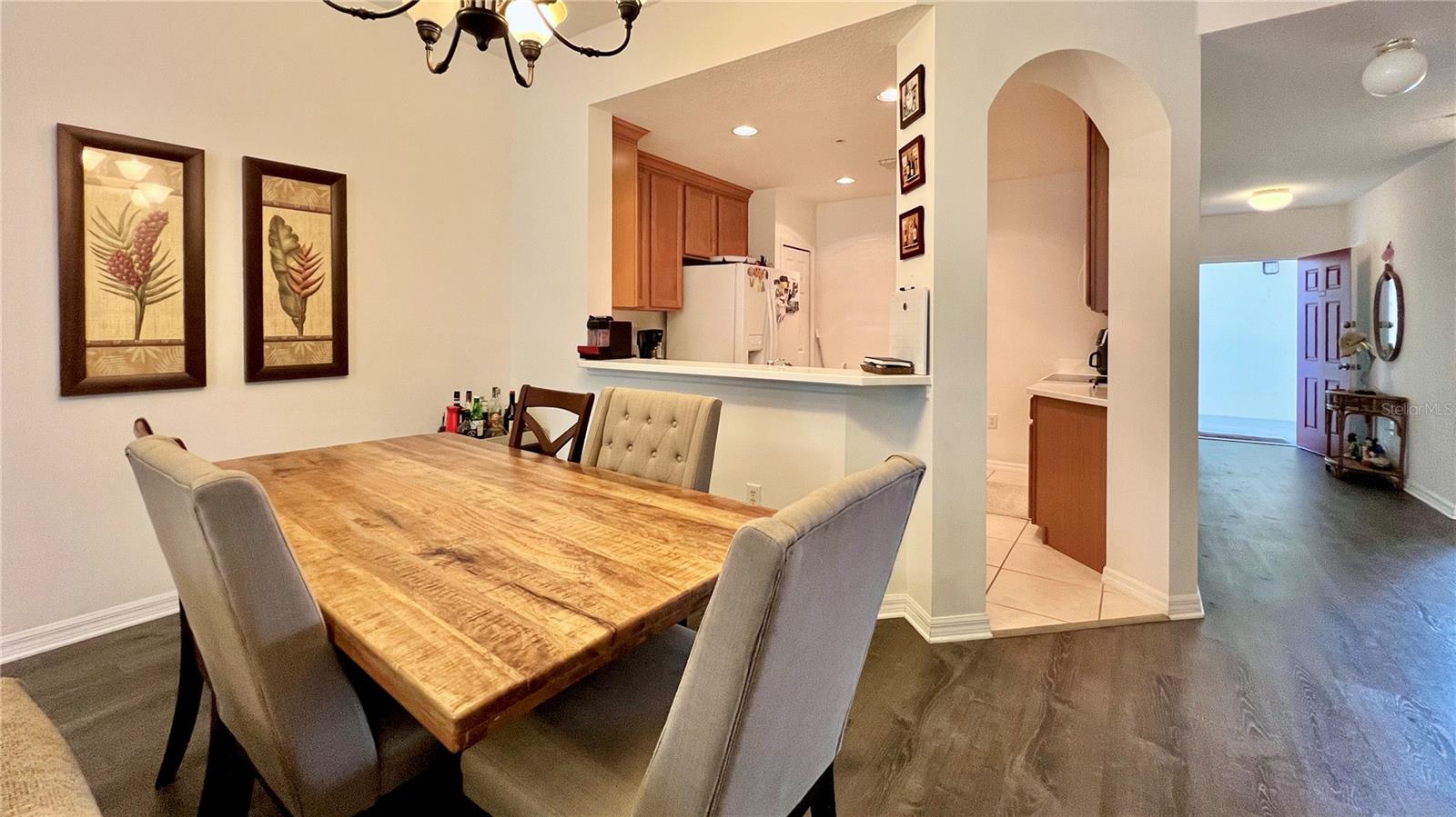 Image 13 of 41 For 921 Begonia Road 302