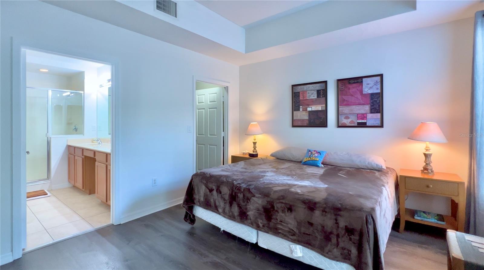 Image 17 of 41 For 921 Begonia Road 302
