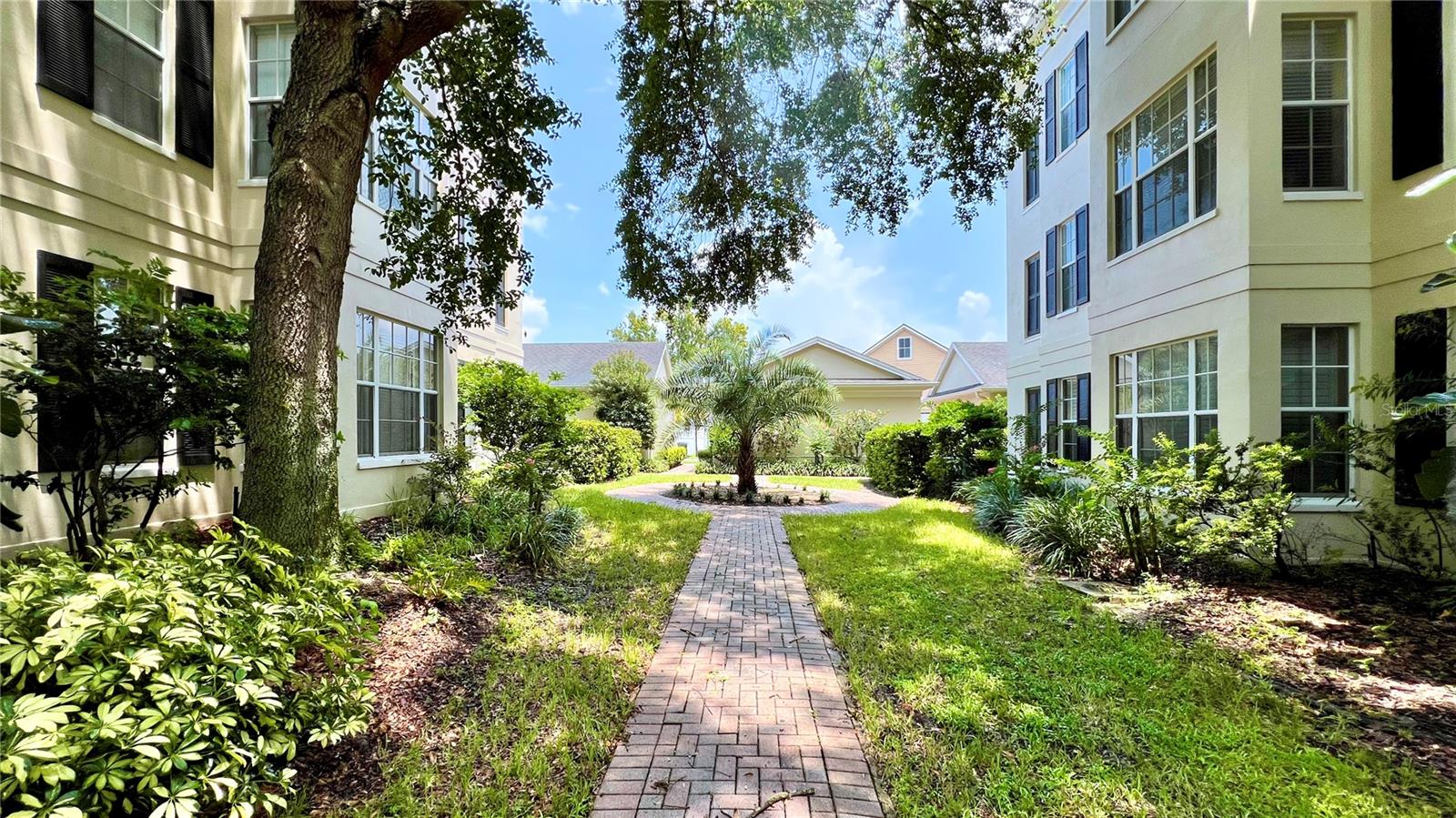 Image 2 of 41 For 921 Begonia Road 302