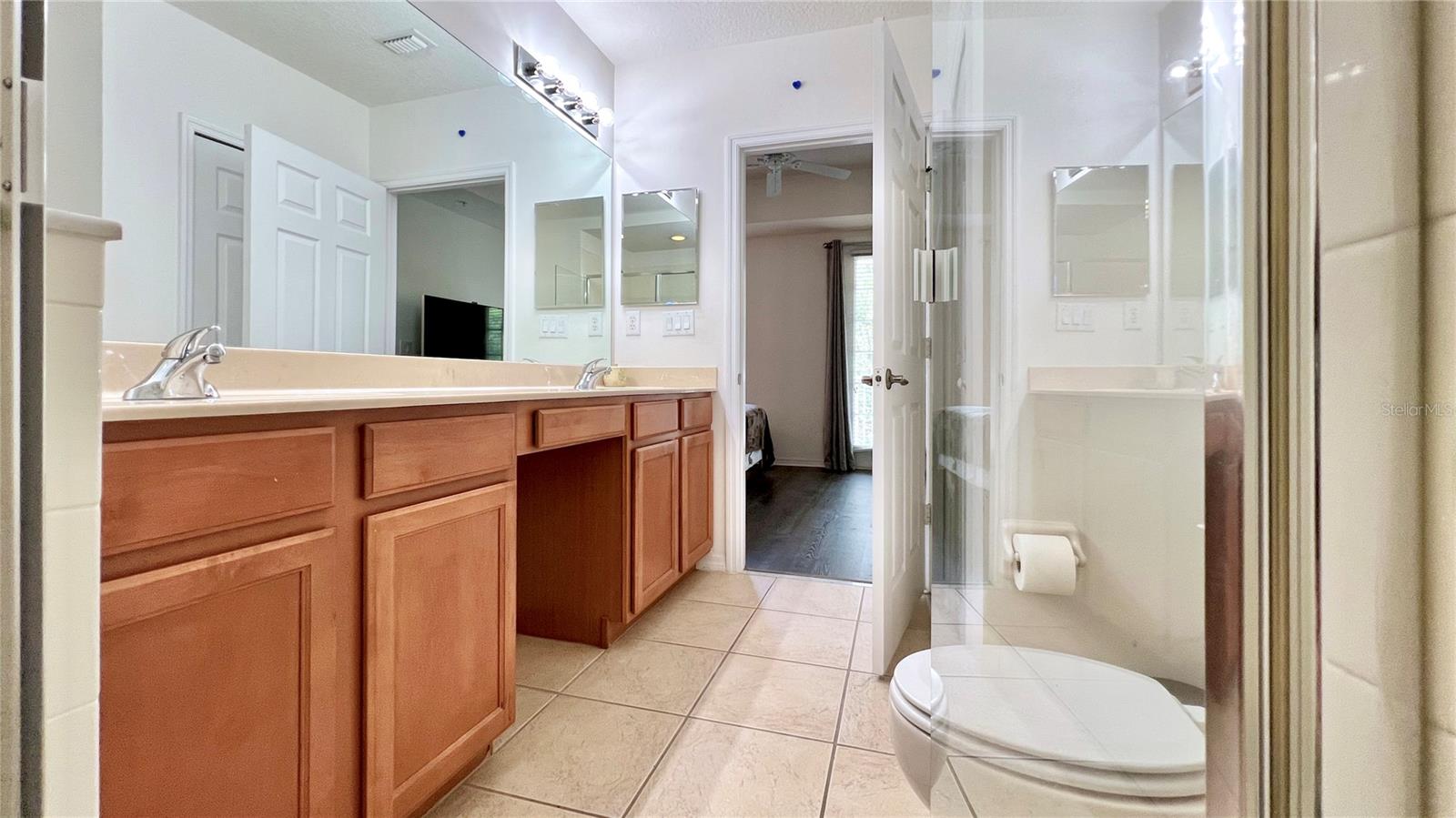 Image 20 of 41 For 921 Begonia Road 302