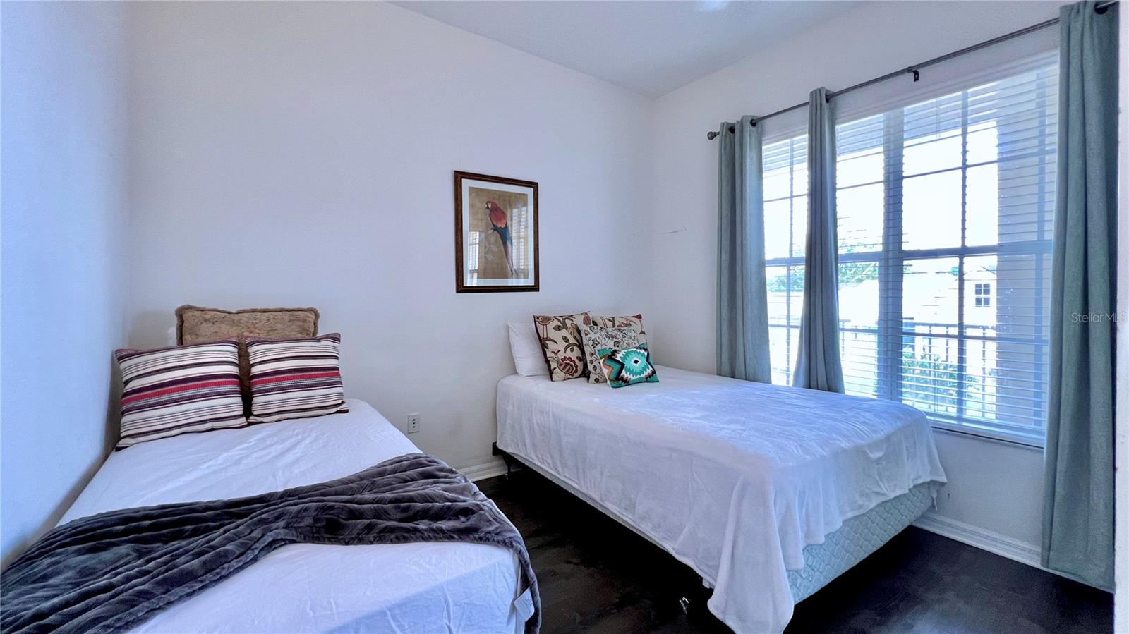 Image 29 of 41 For 921 Begonia Road 302
