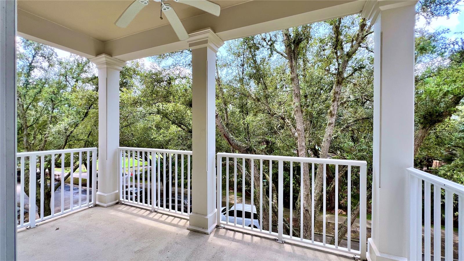 Image 31 of 41 For 921 Begonia Road 302