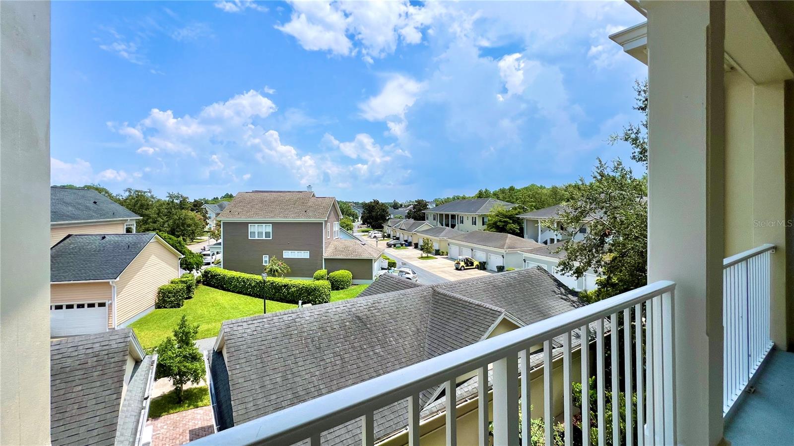 Image 5 of 41 For 921 Begonia Road 302