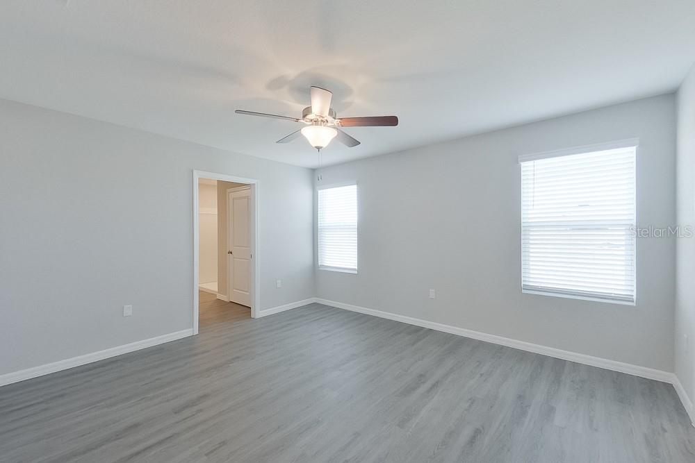 Image 16 of 21 For 8621 43rd Terrace