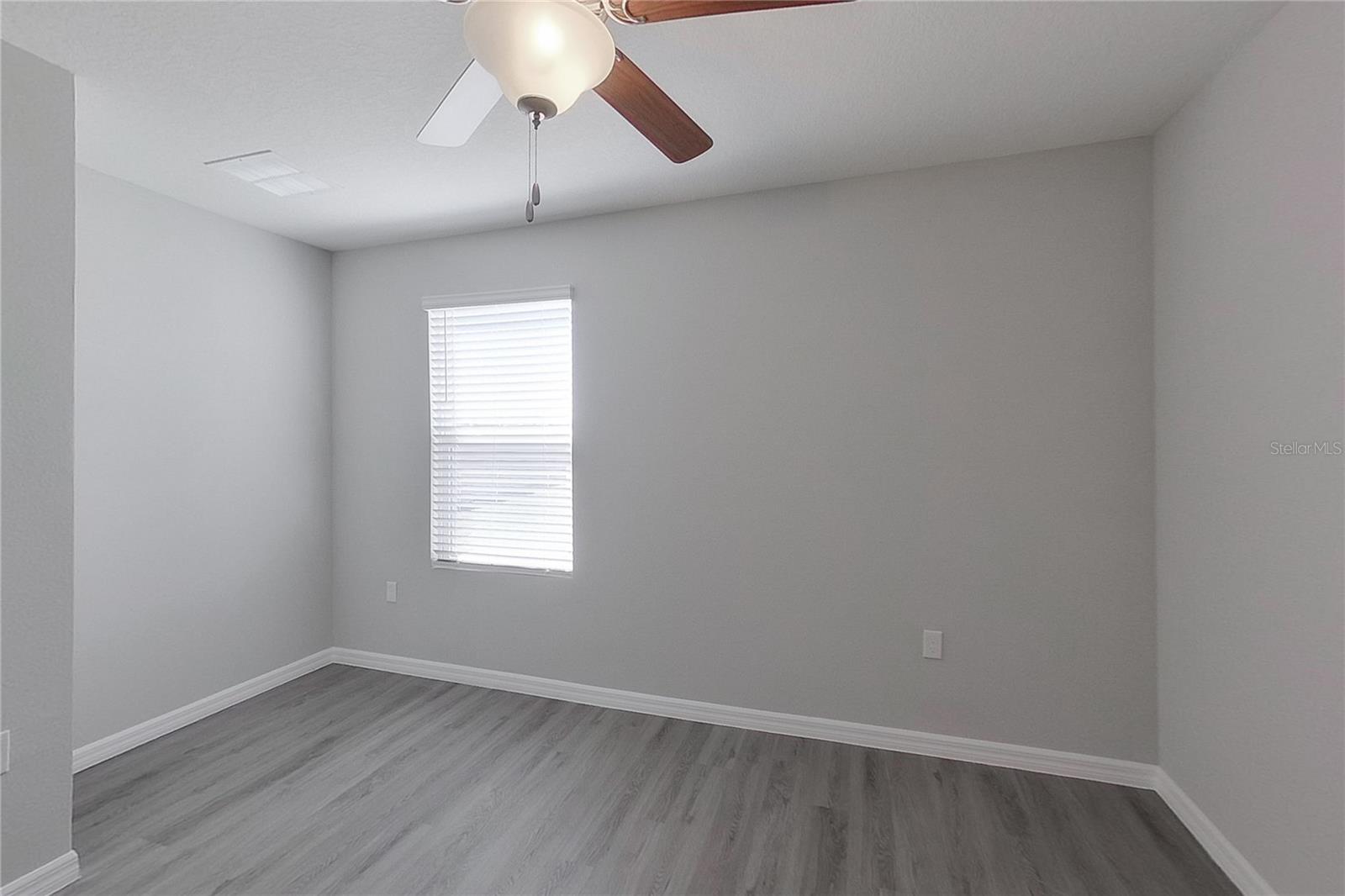 Image 7 of 25 For 8616 44th Court