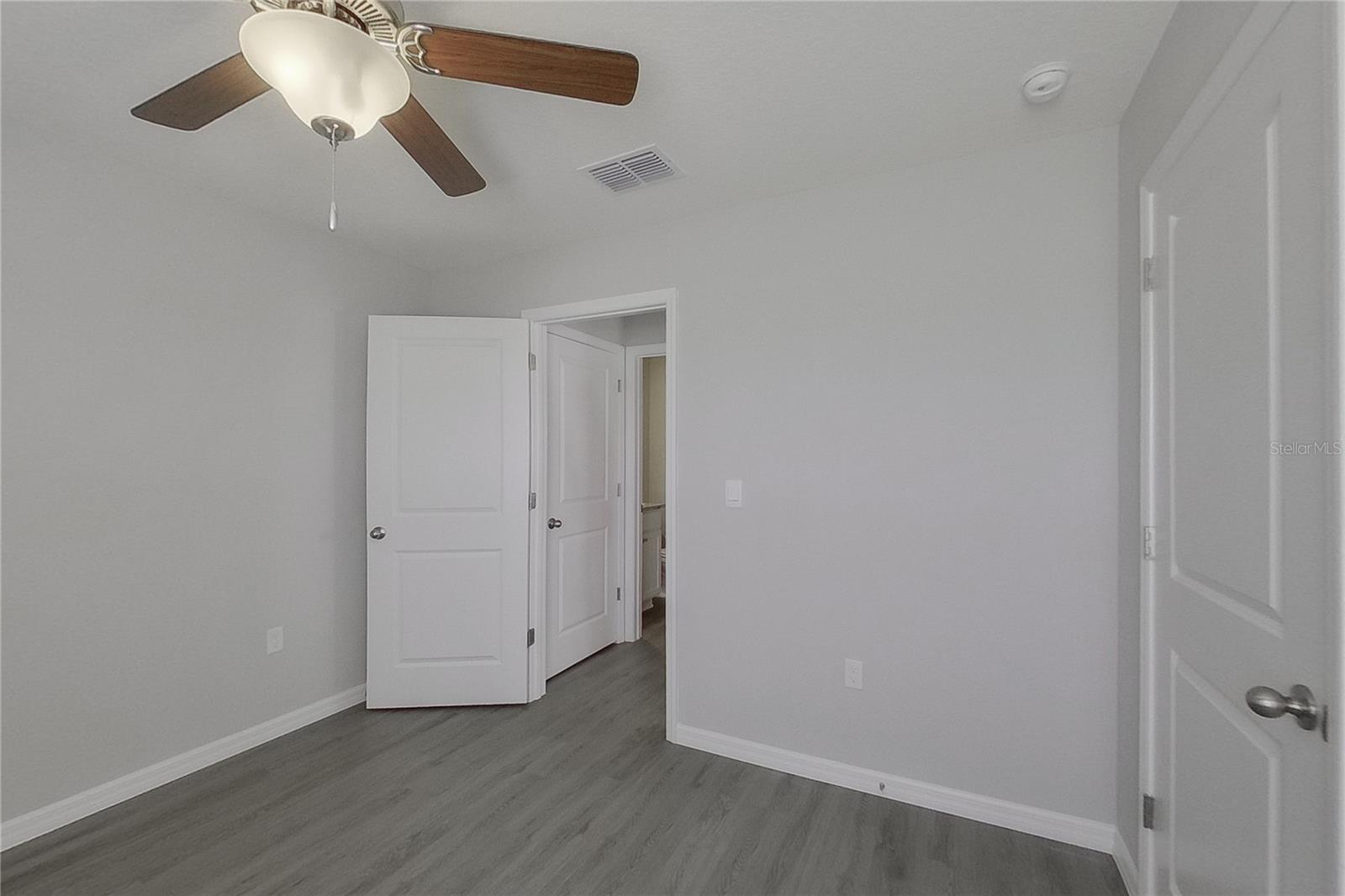 Image 8 of 25 For 8616 44th Court